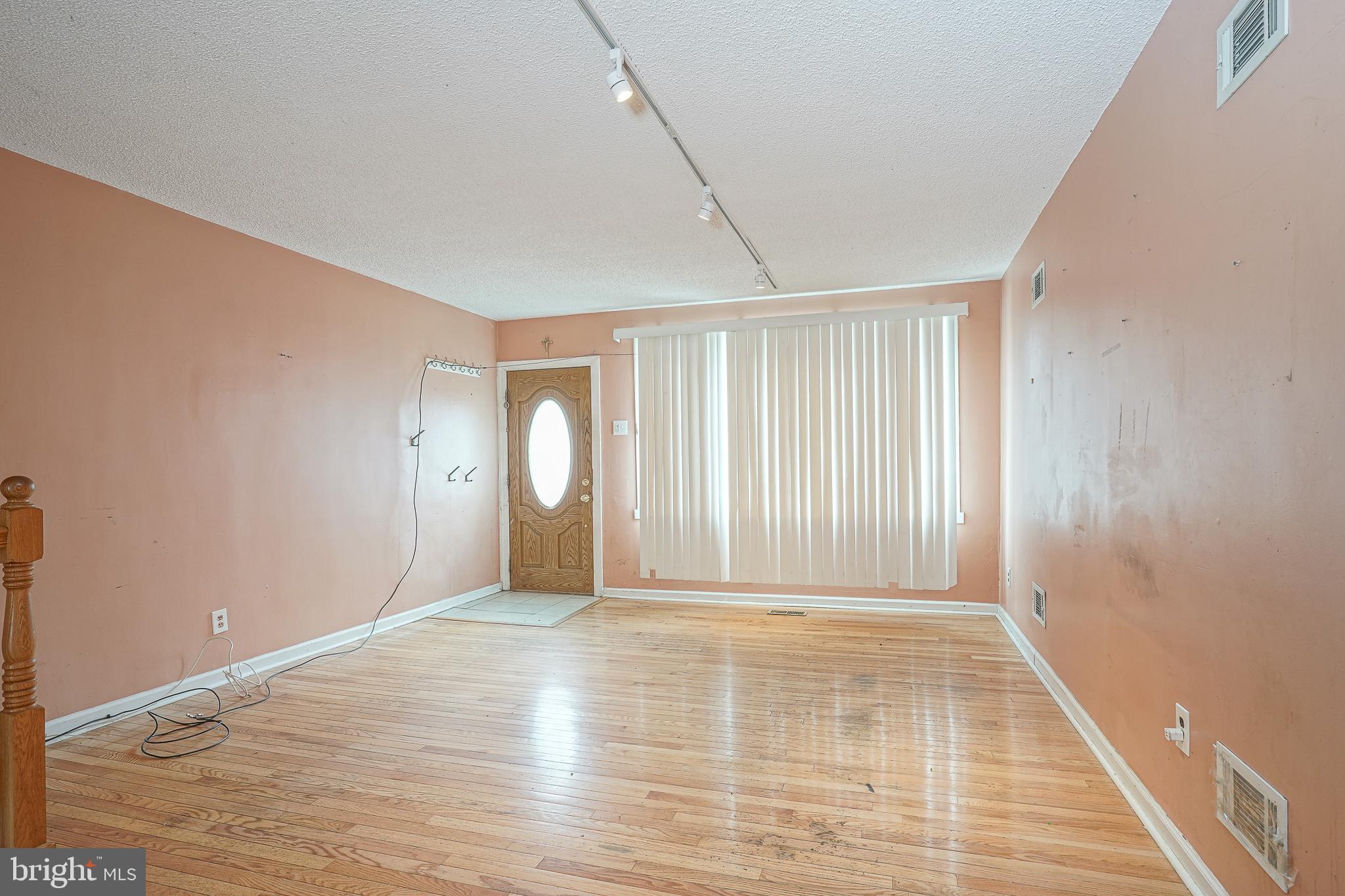 LOWER MOYAMENSING - Residential