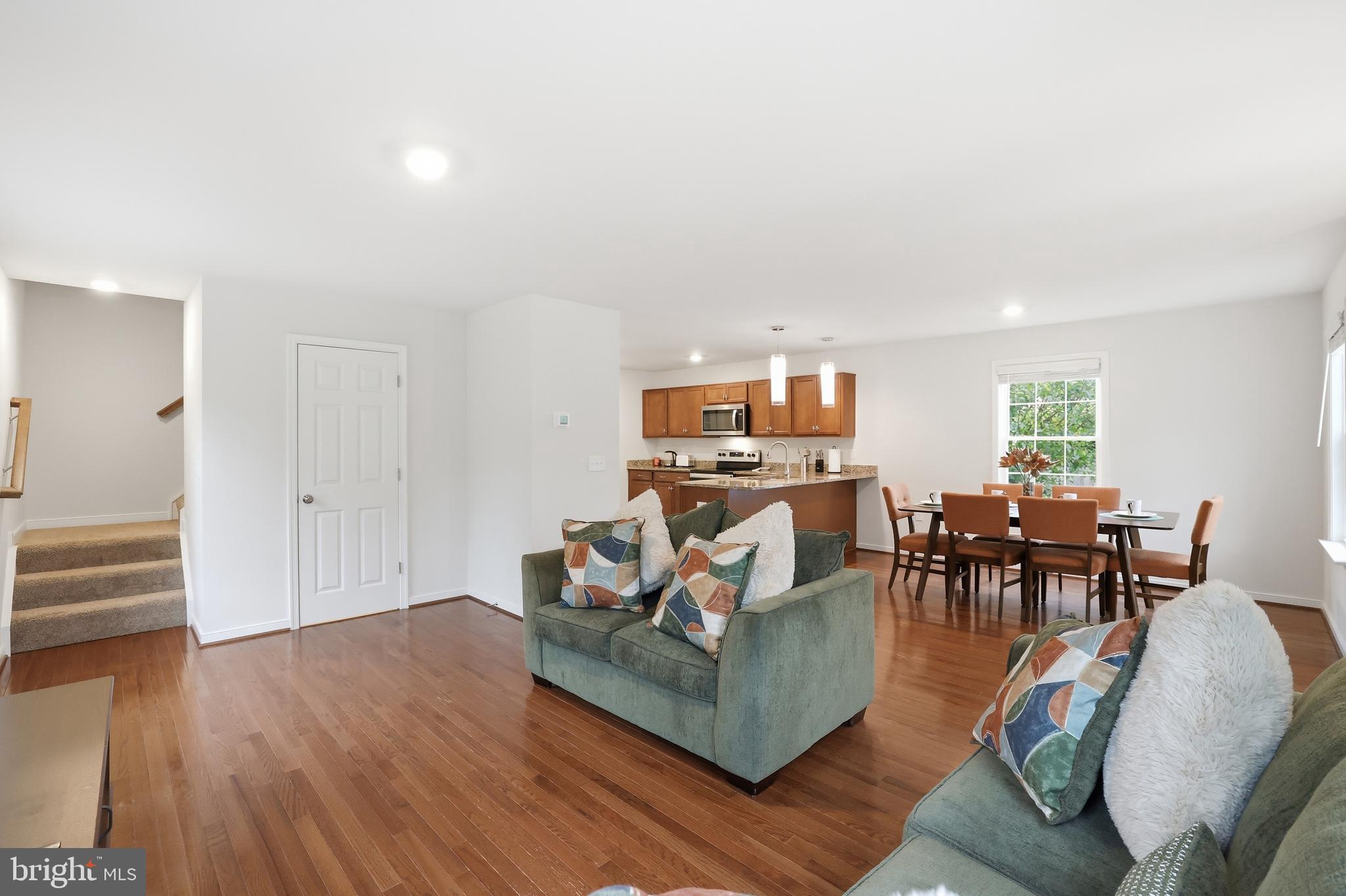 ENGLESIDE - Residential