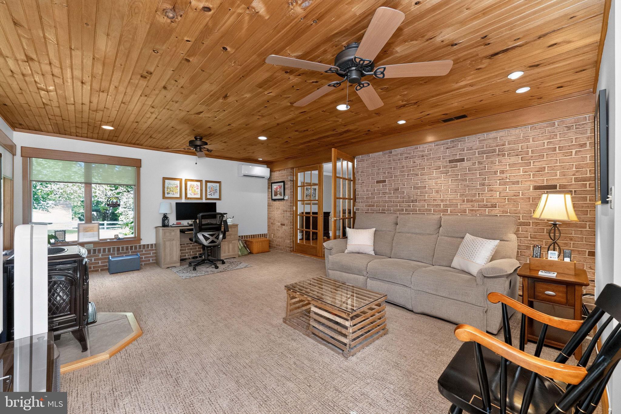 LANSDALE - Residential