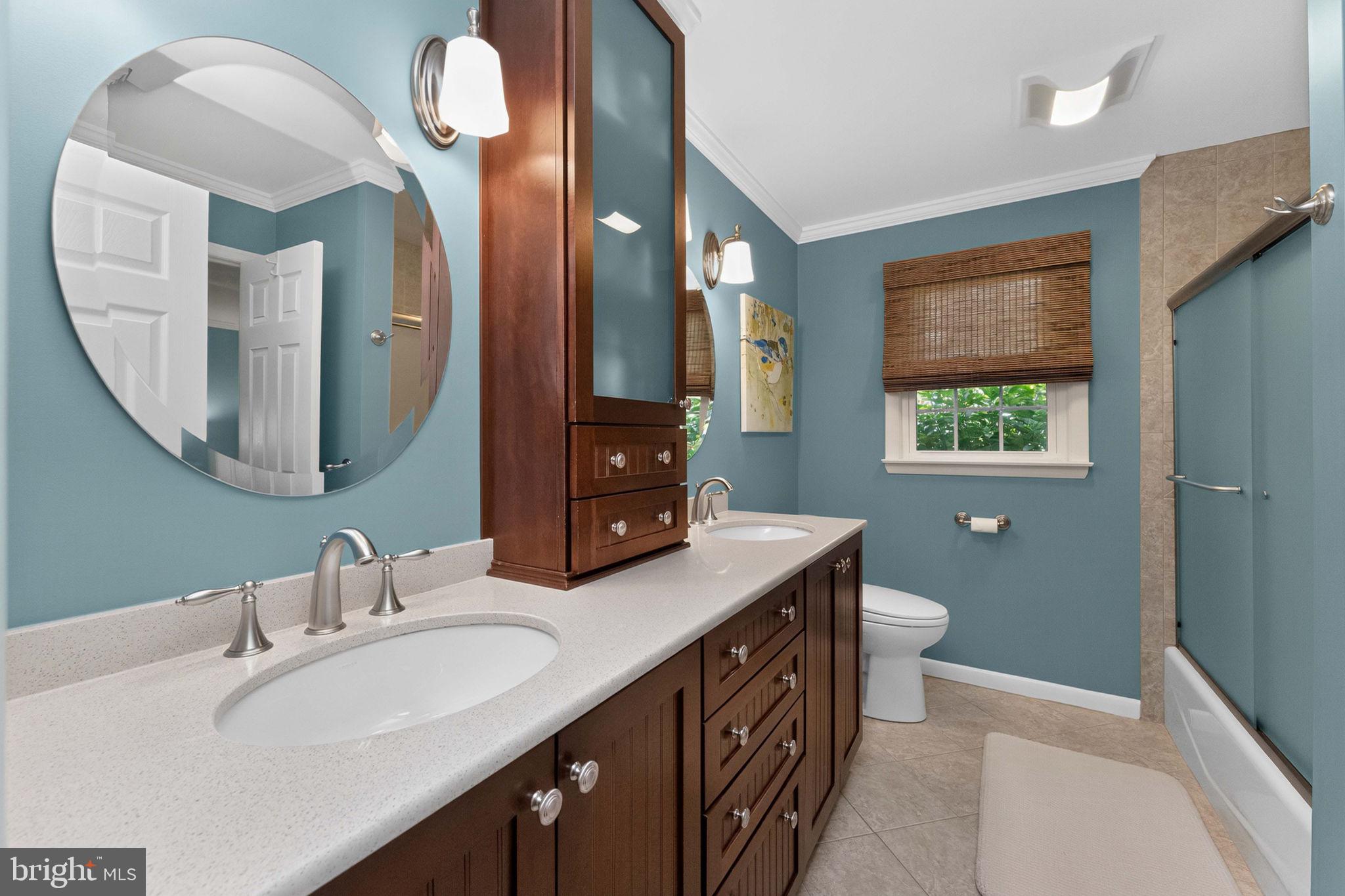 LANSDALE - Residential