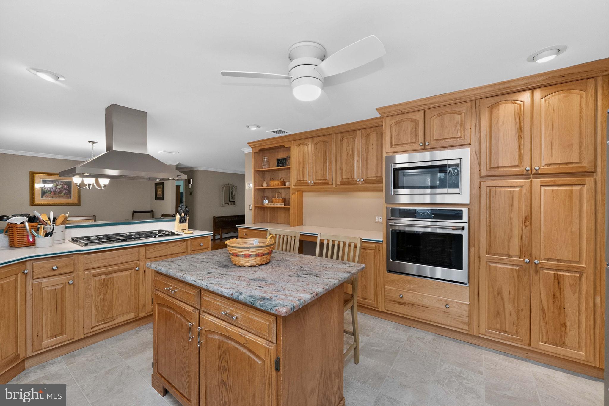 LANSDALE - Residential