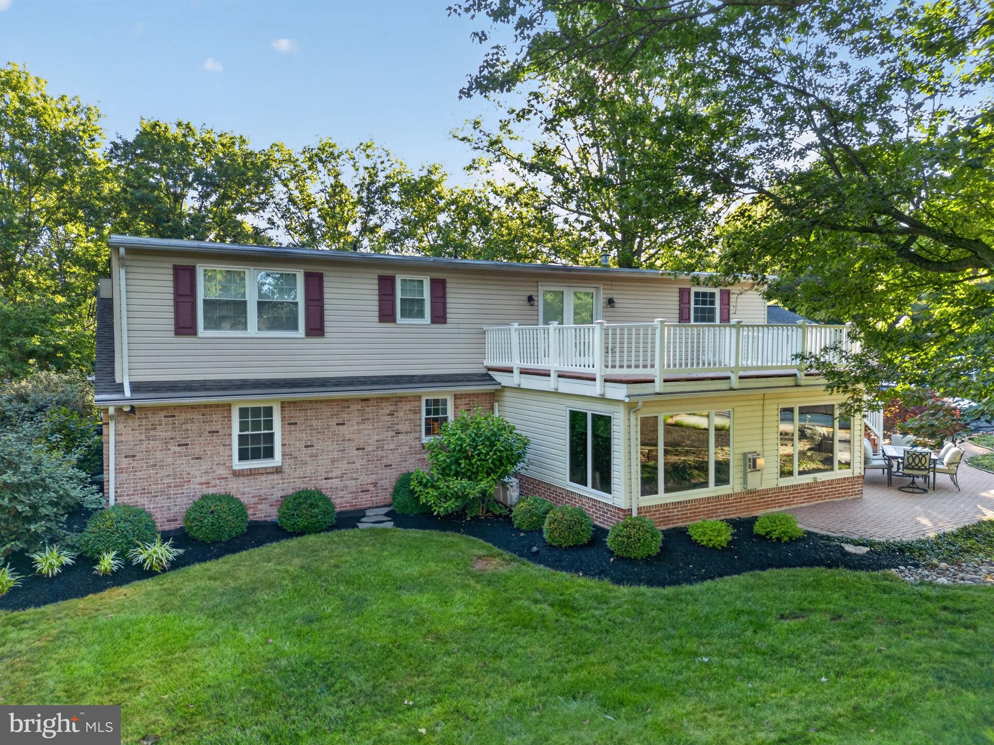 LANSDALE - Residential