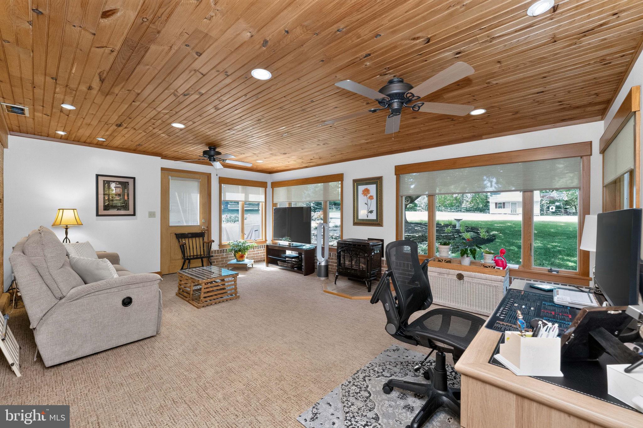 LANSDALE - Residential