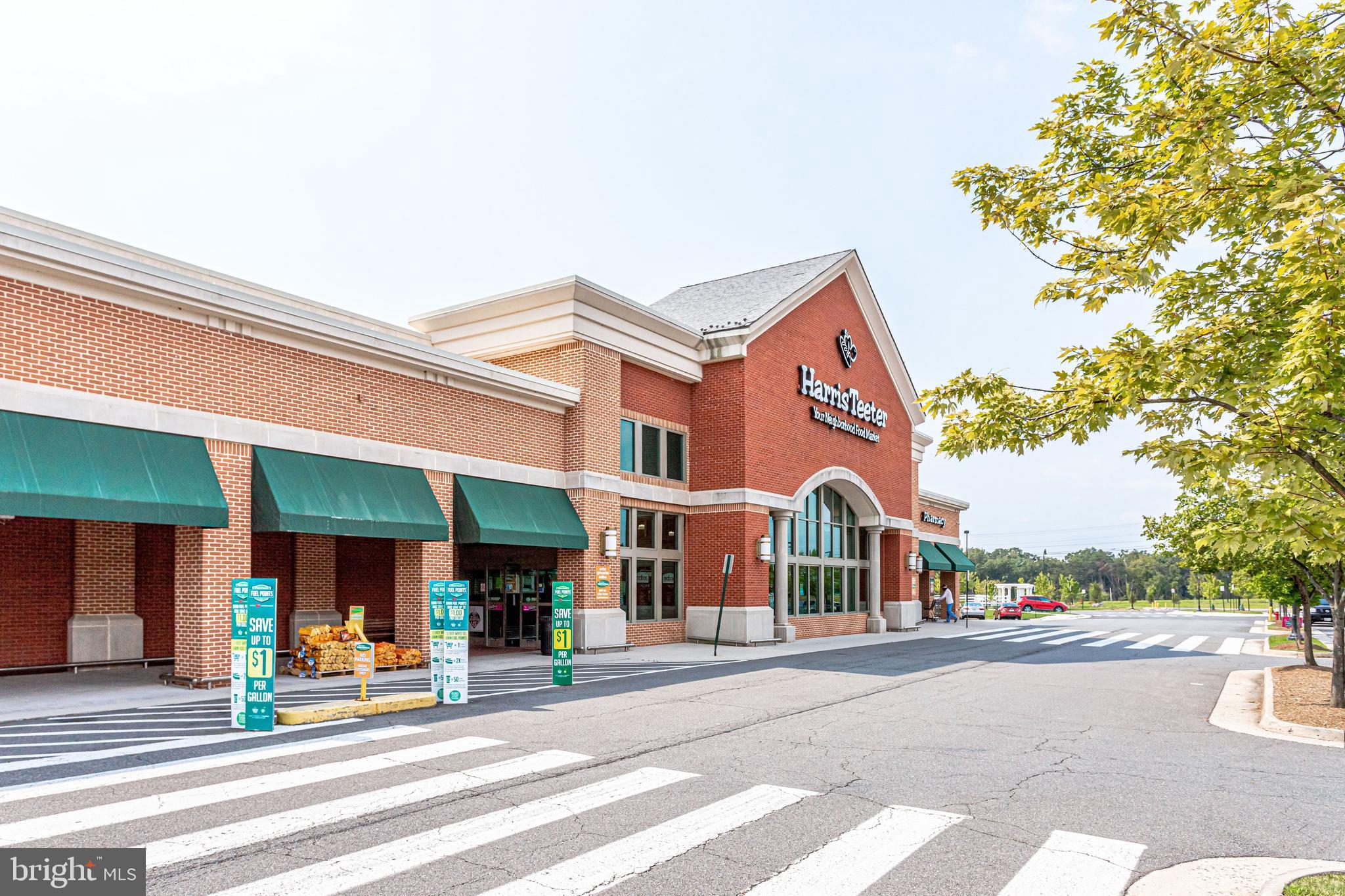 LANSDOWNE TOWN CENTER - Residential