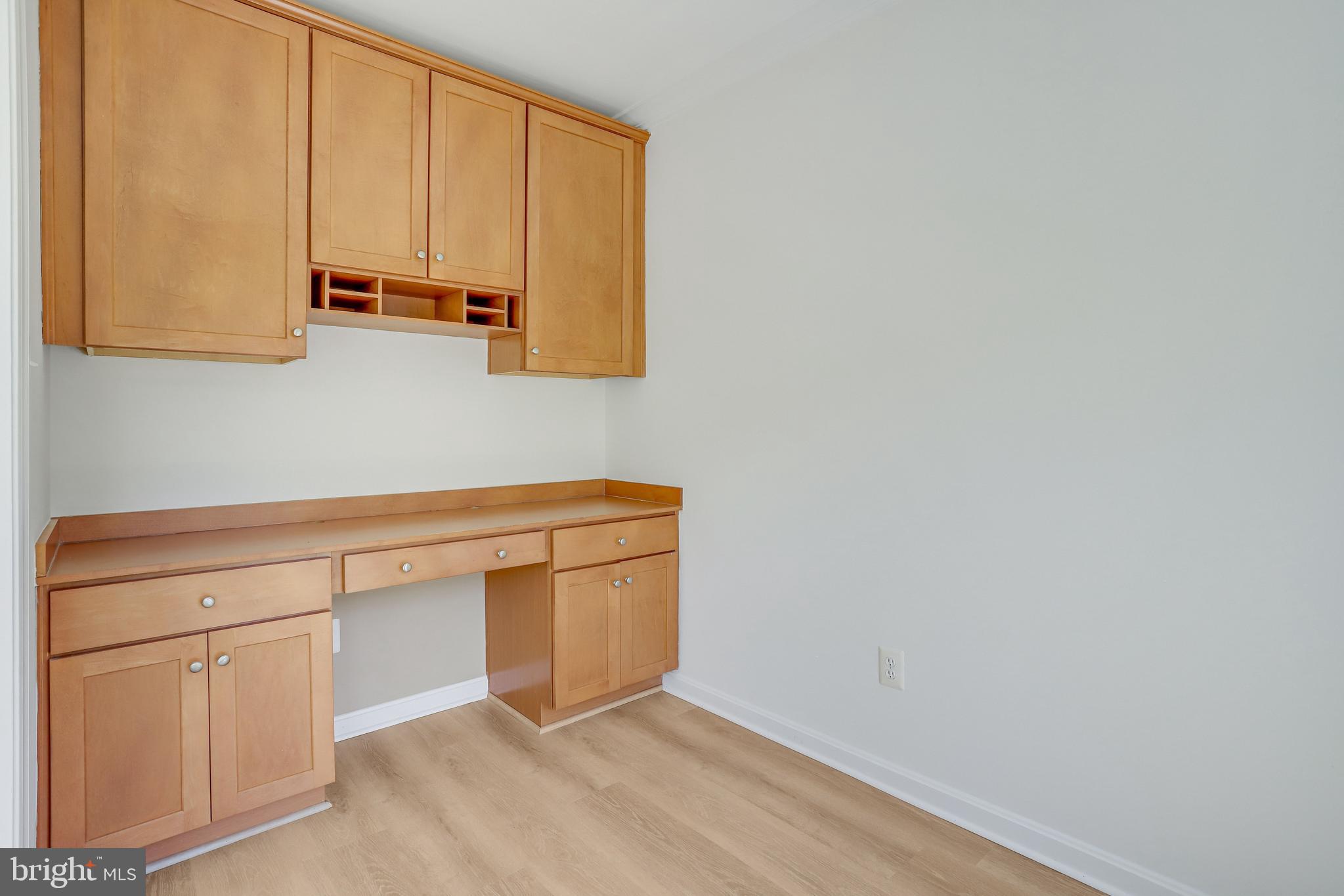 LANSDOWNE TOWN CENTER - Residential