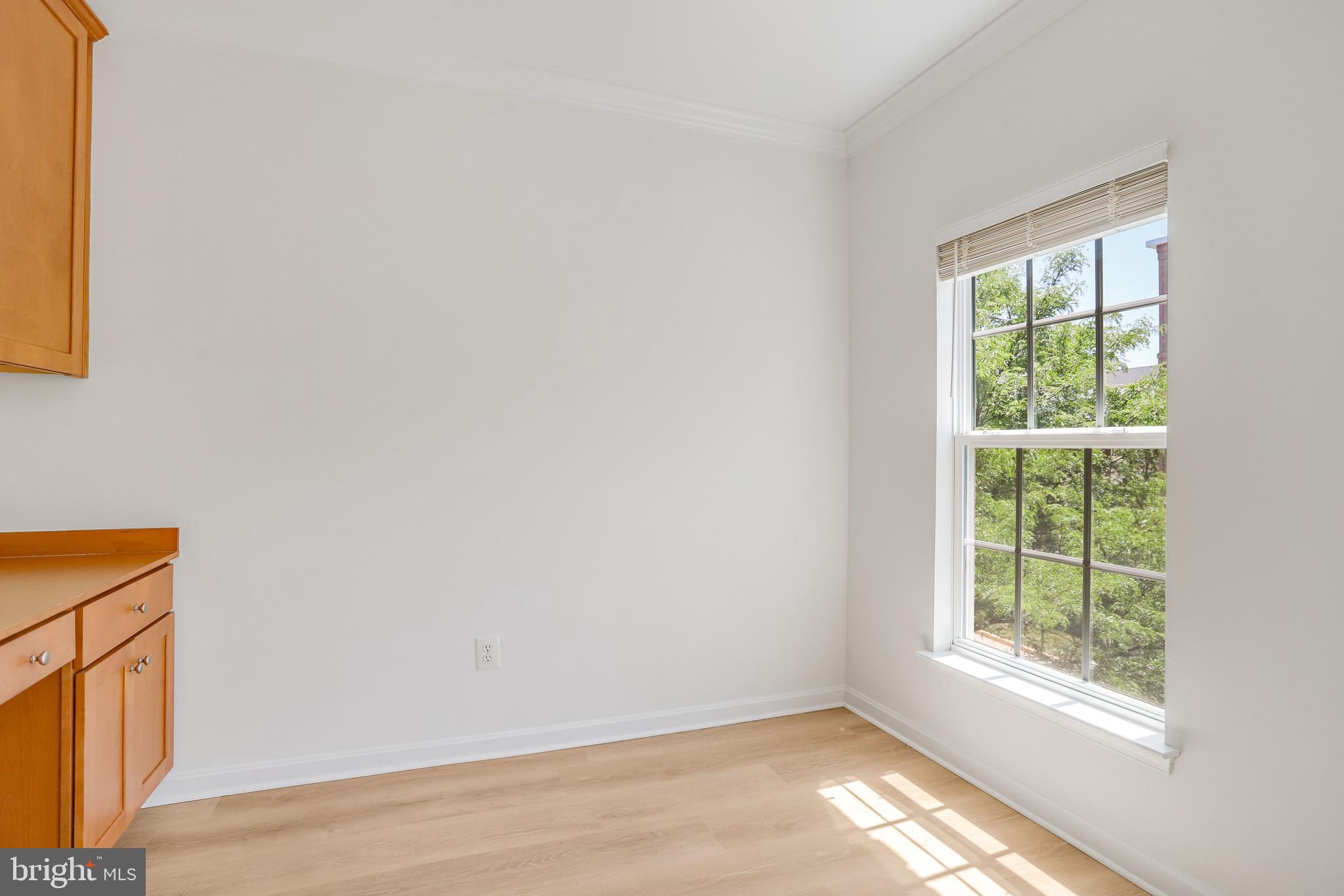 LANSDOWNE TOWN CENTER - Residential
