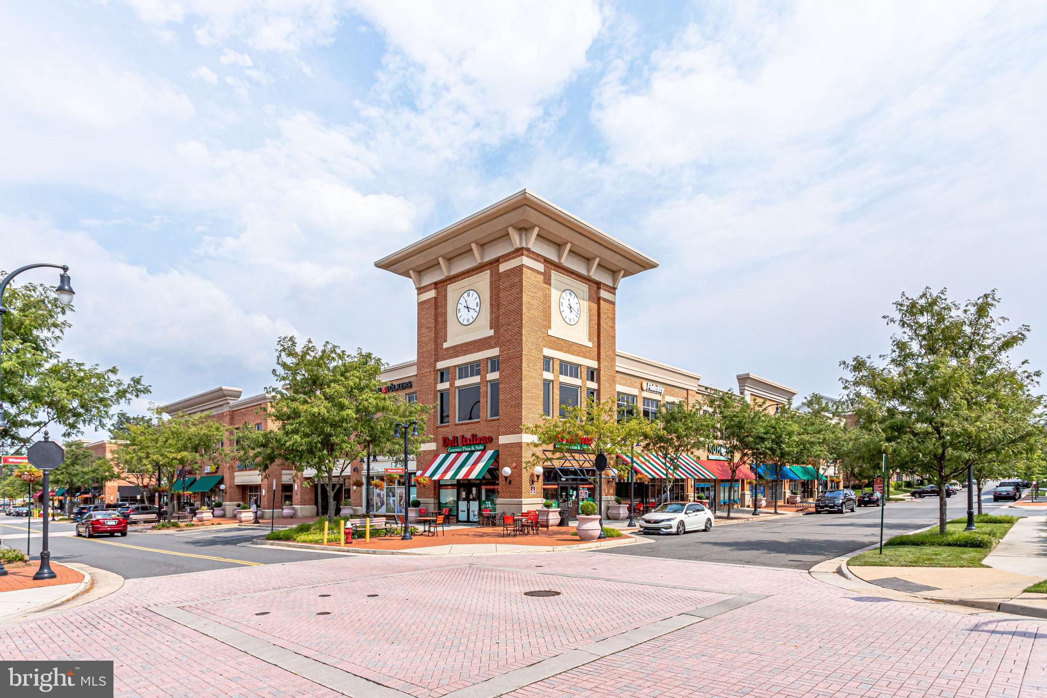 LANSDOWNE TOWN CENTER - Residential