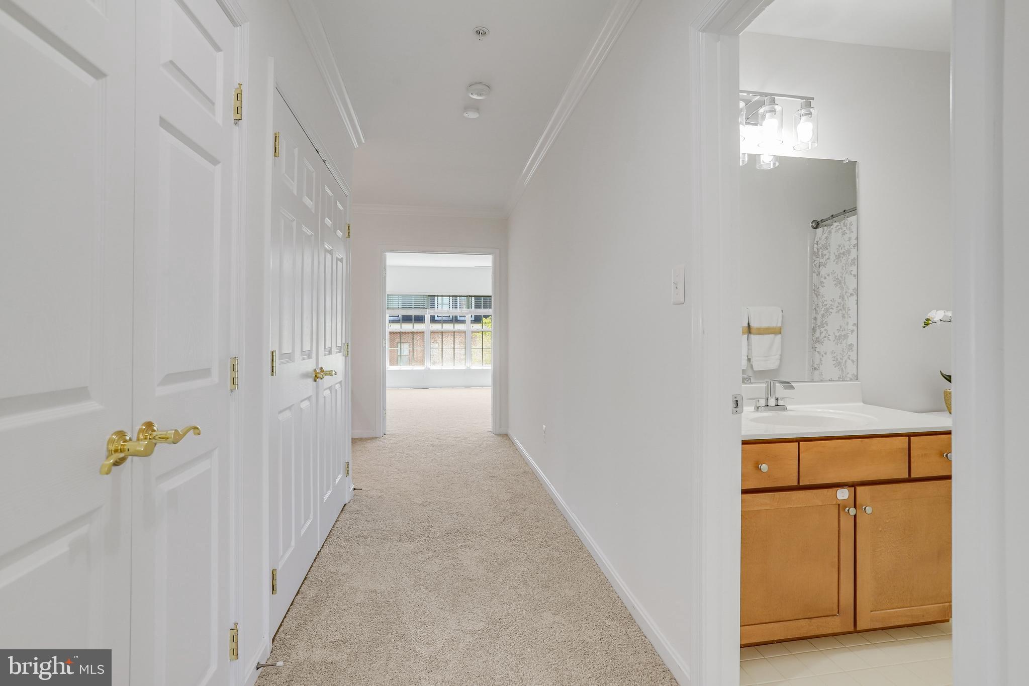 LANSDOWNE TOWN CENTER - Residential