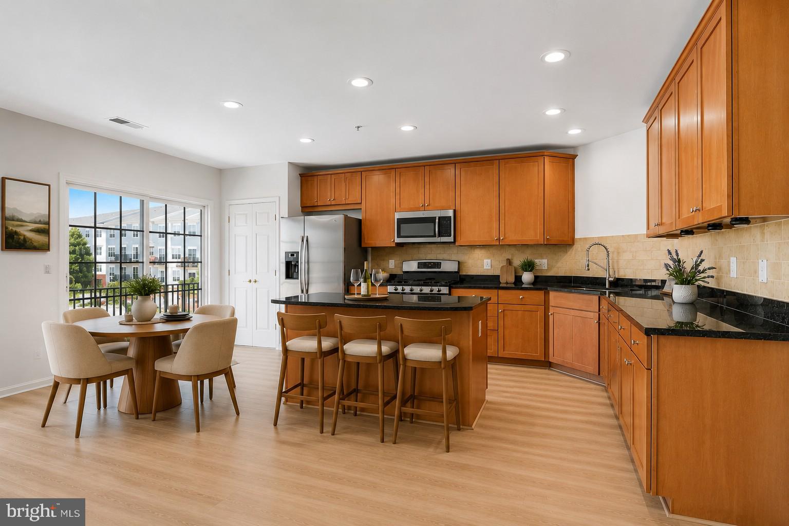 LANSDOWNE TOWN CENTER - Residential