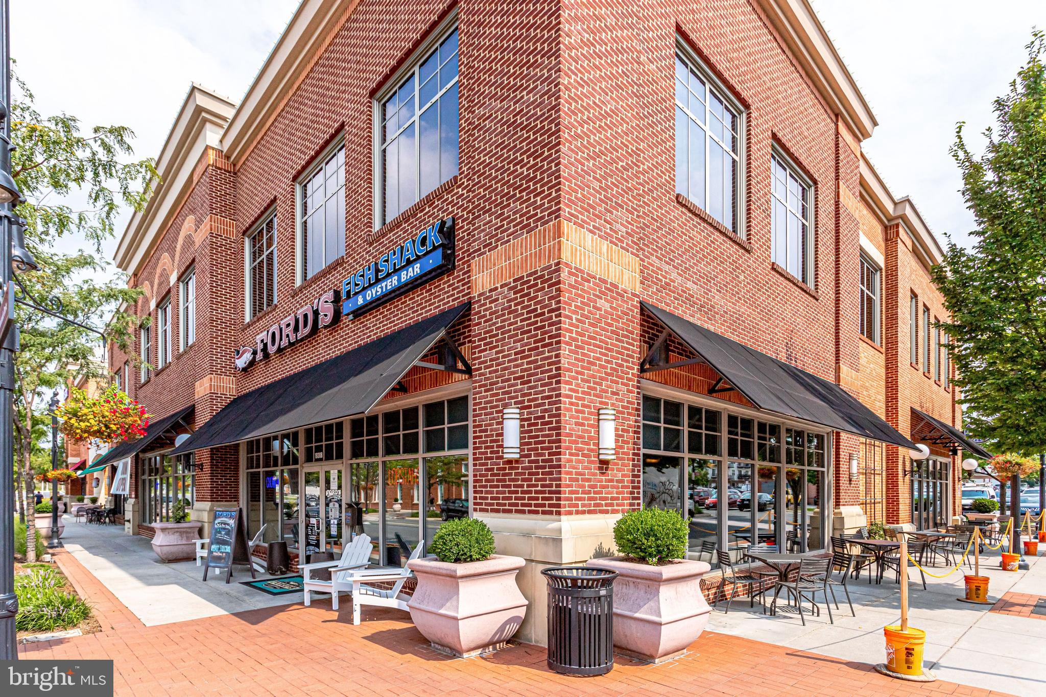 LANSDOWNE TOWN CENTER - Residential