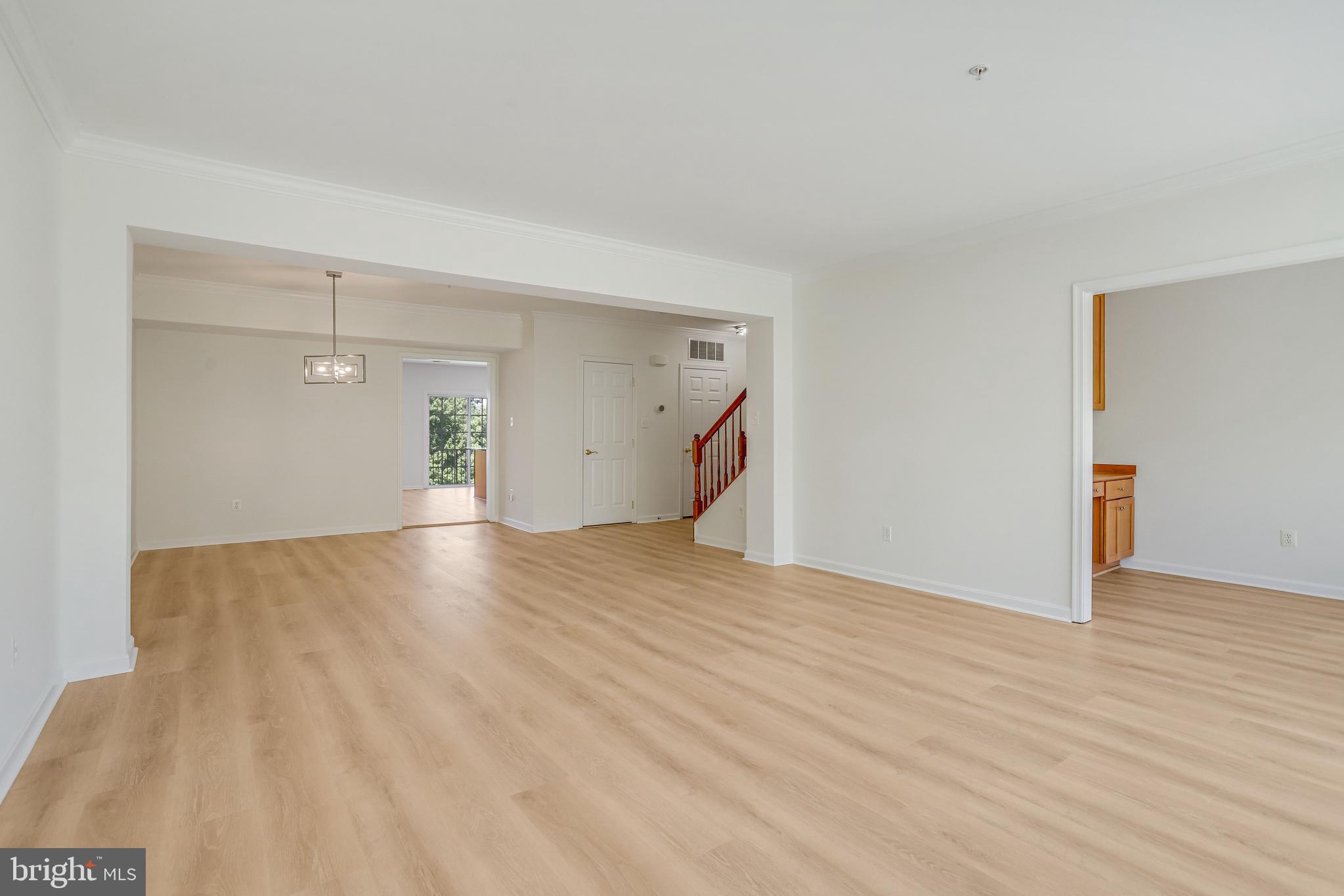 LANSDOWNE TOWN CENTER - Residential