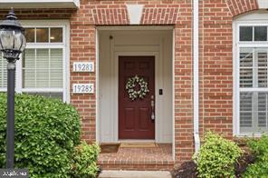 LANSDOWNE TOWN CENTER - Residential