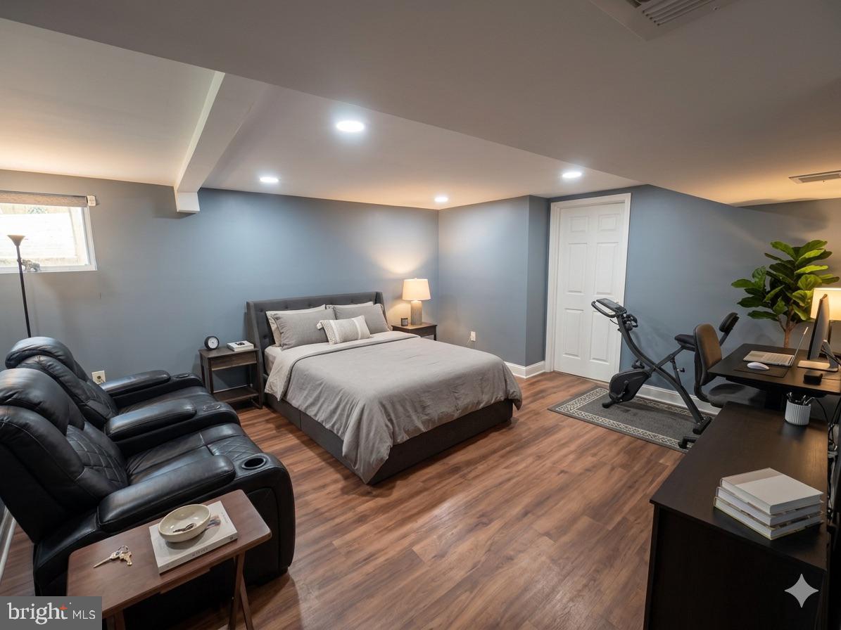 EAST MEADOWS - Residential