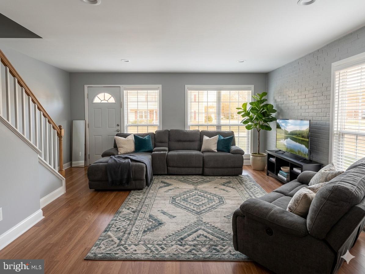 EAST MEADOWS - Residential