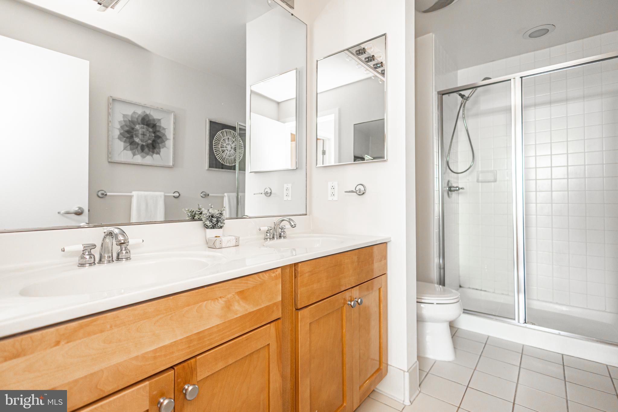 DOCKSIDE CONDOMINIUM - Residential