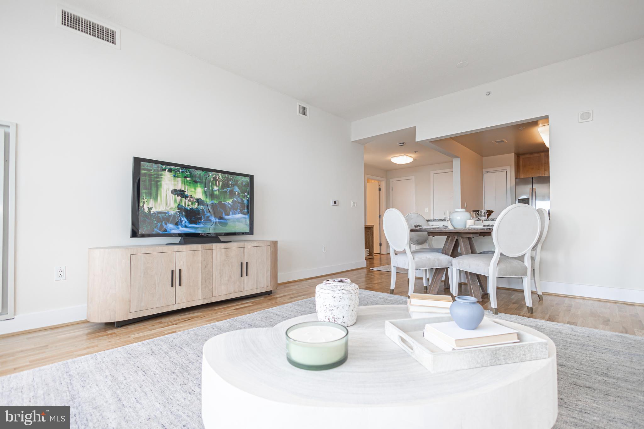 DOCKSIDE CONDOMINIUM - Residential