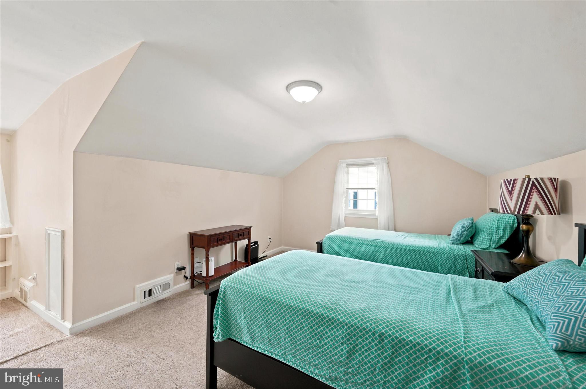 SHORTRIDGE - Residential