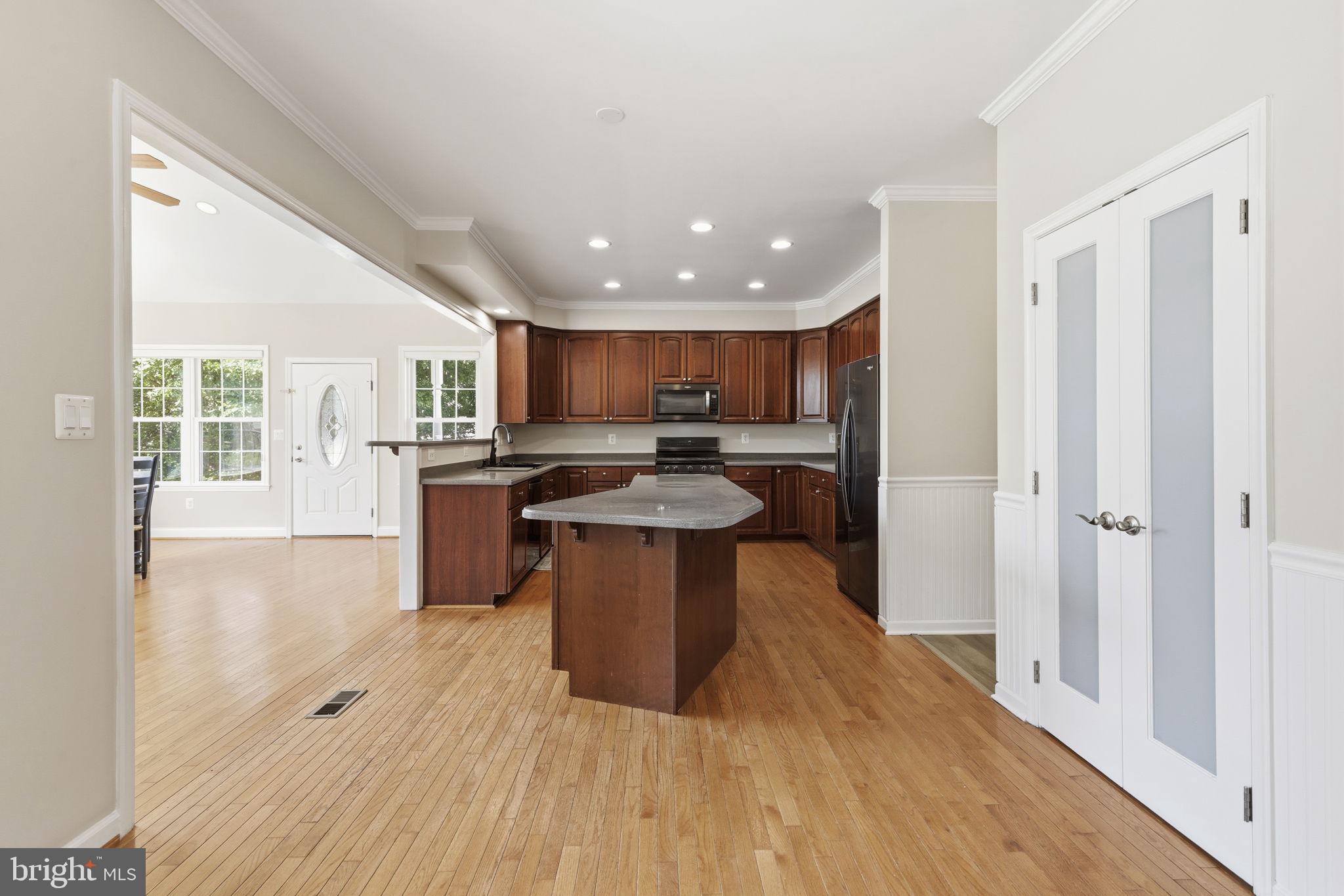 MAXA MEADOWS - Residential