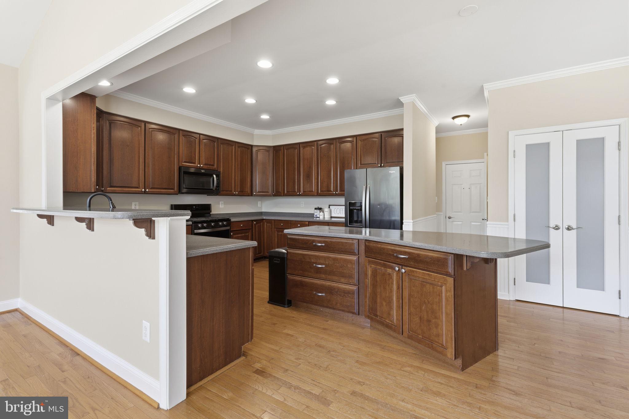 MAXA MEADOWS - Residential