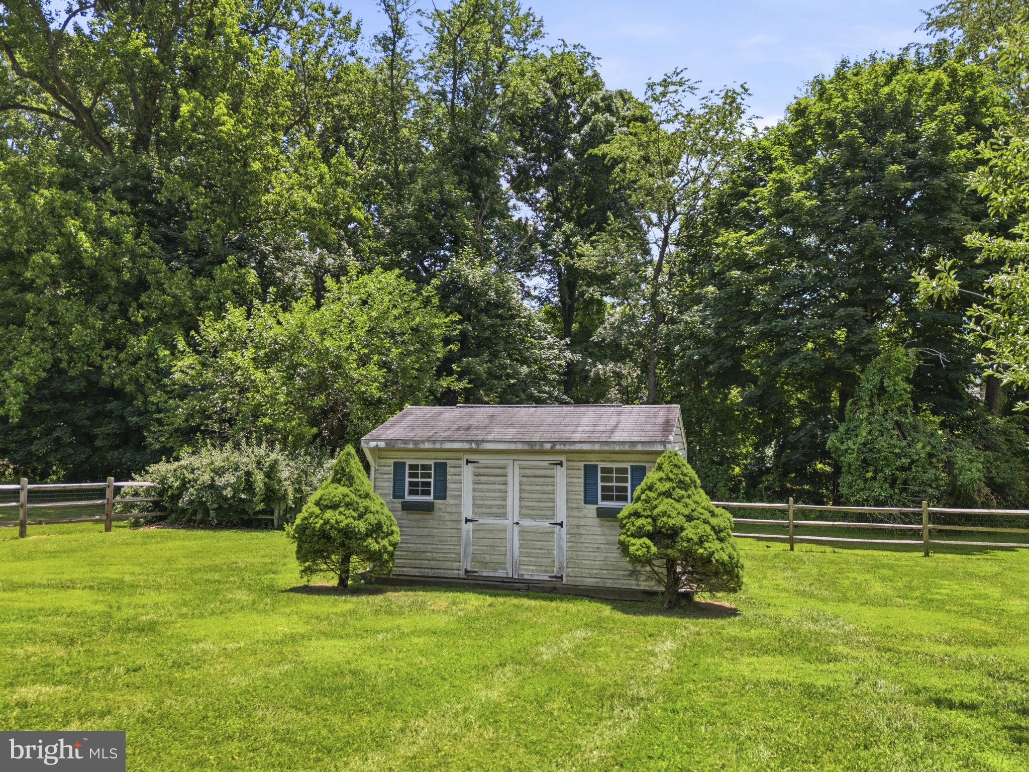MAXA MEADOWS - Residential