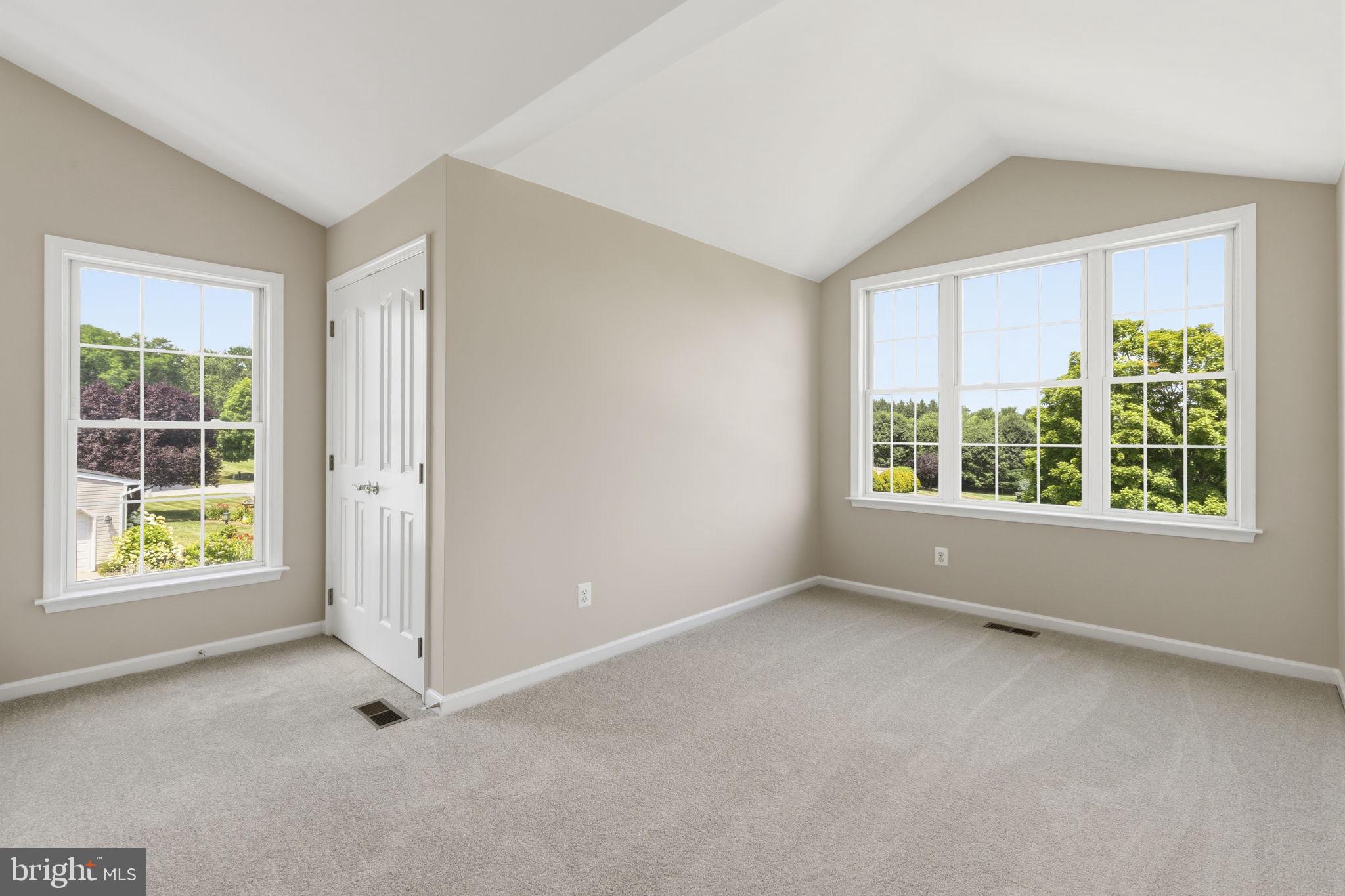 MAXA MEADOWS - Residential