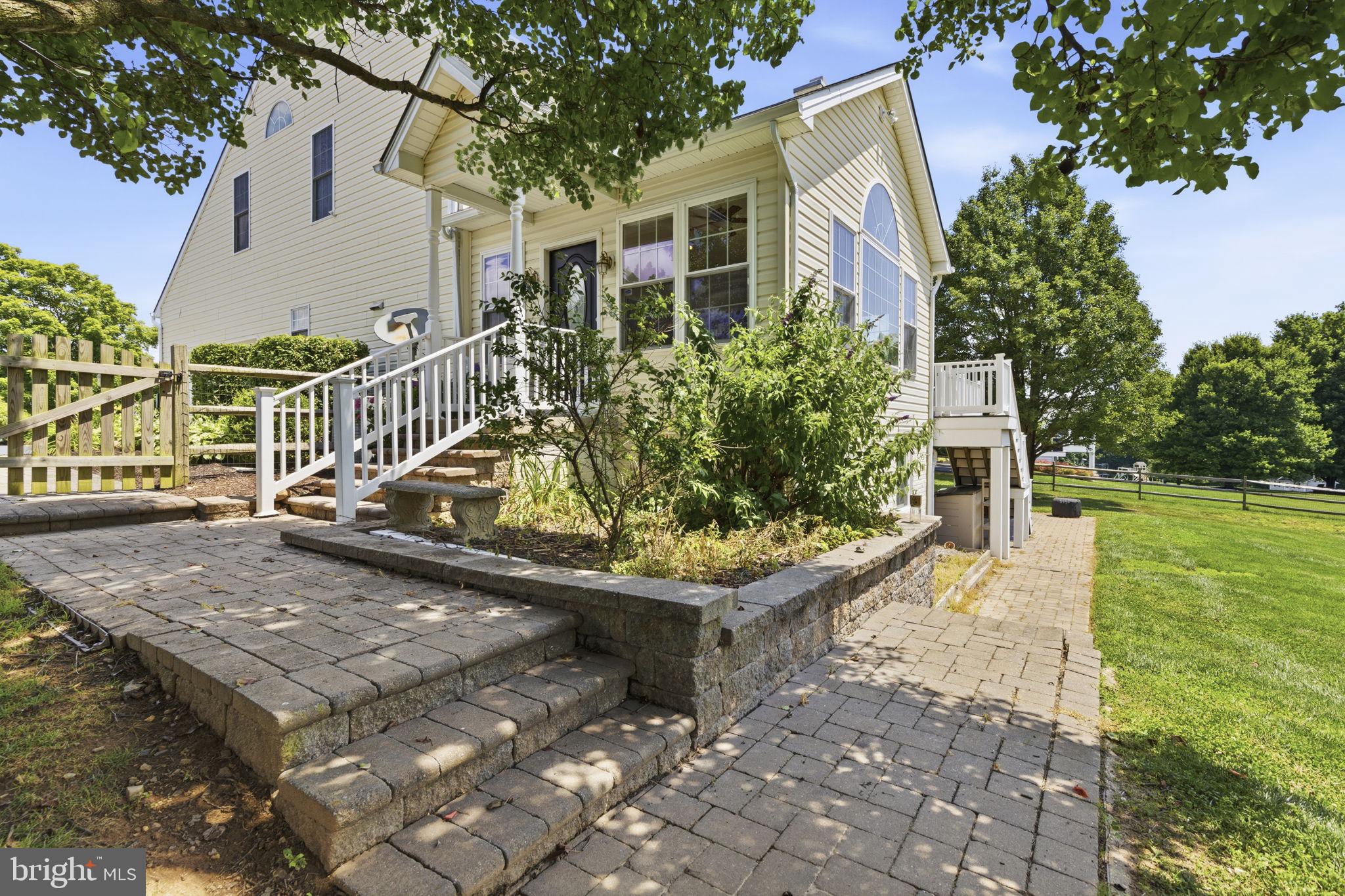 MAXA MEADOWS - Residential