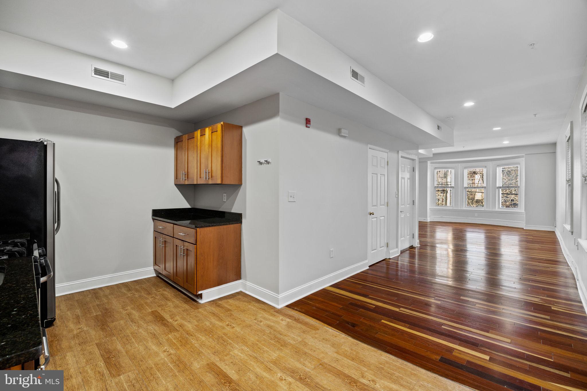 SPRUCE HILL - Residential