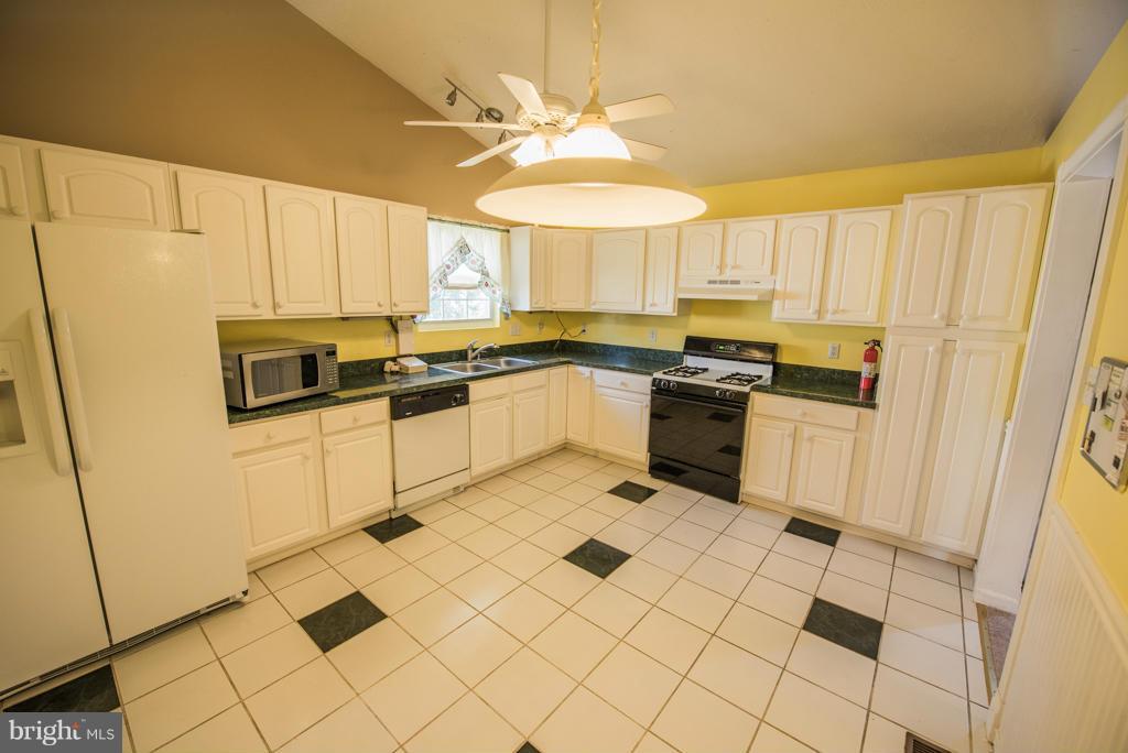 FREDERICKTOWNE ESTATES - Residential