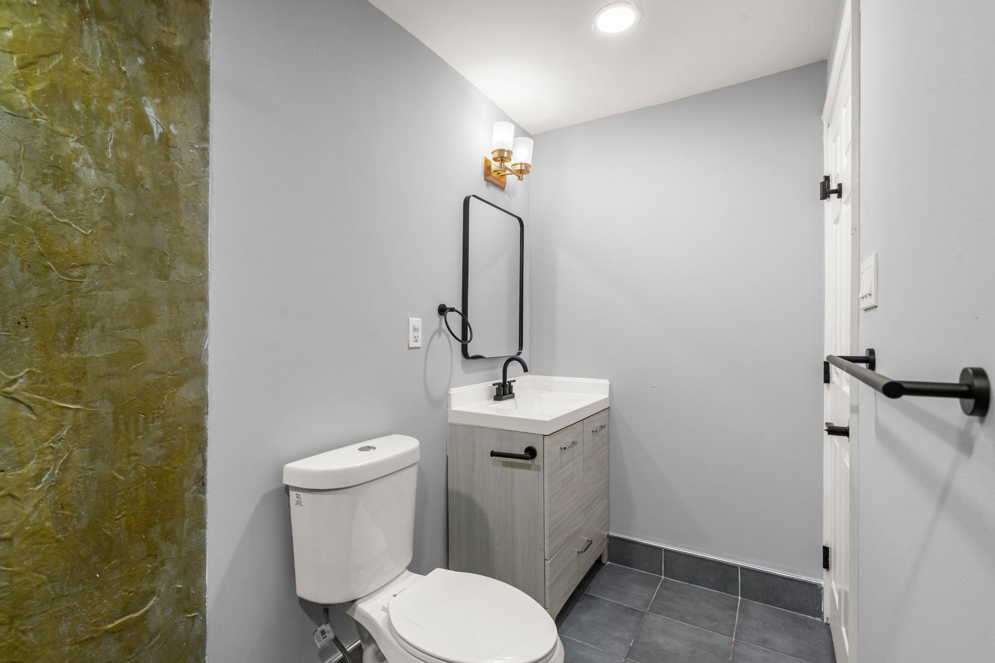 MIDDLEBROOK COMMONS - Residential