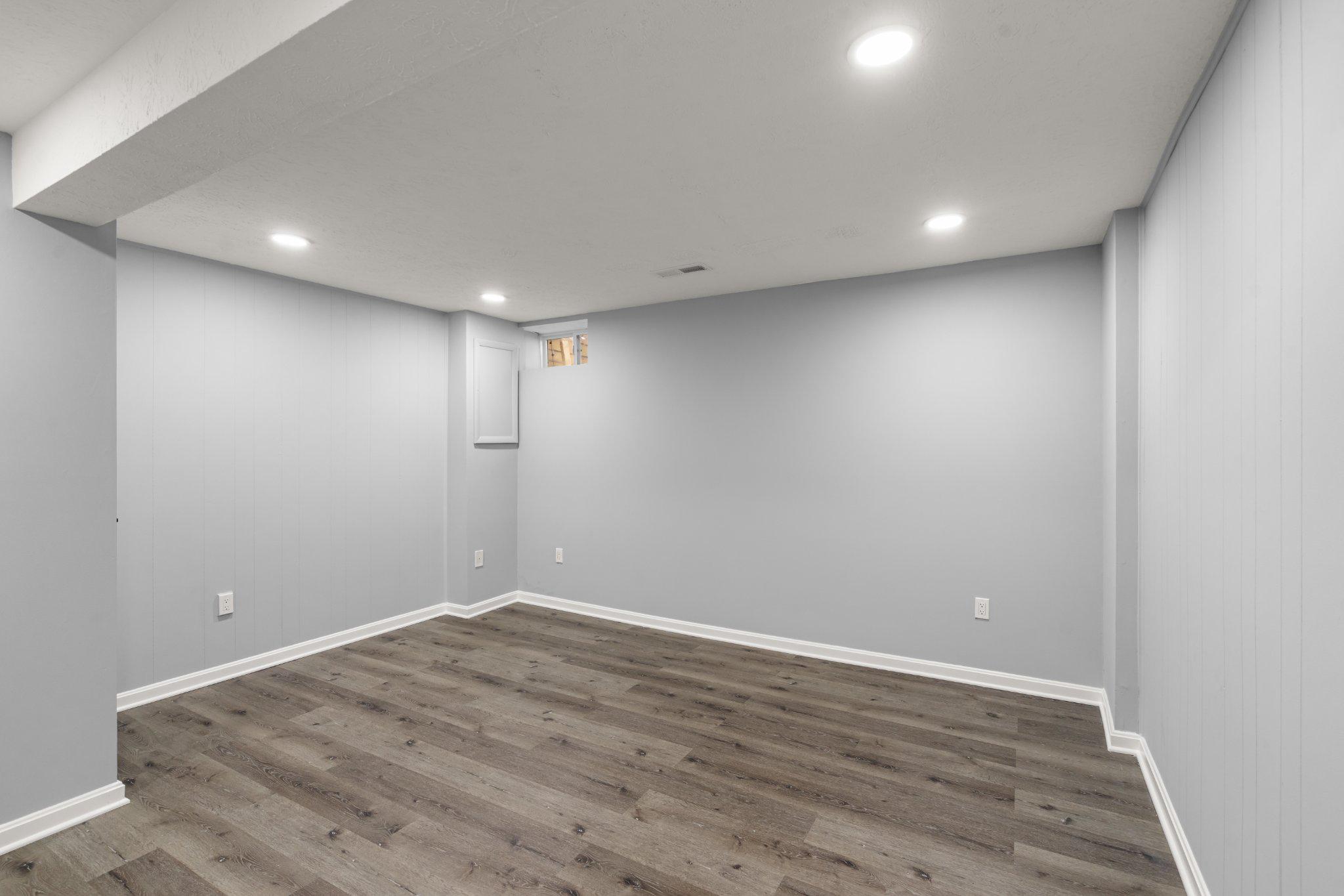 MIDDLEBROOK COMMONS - Residential