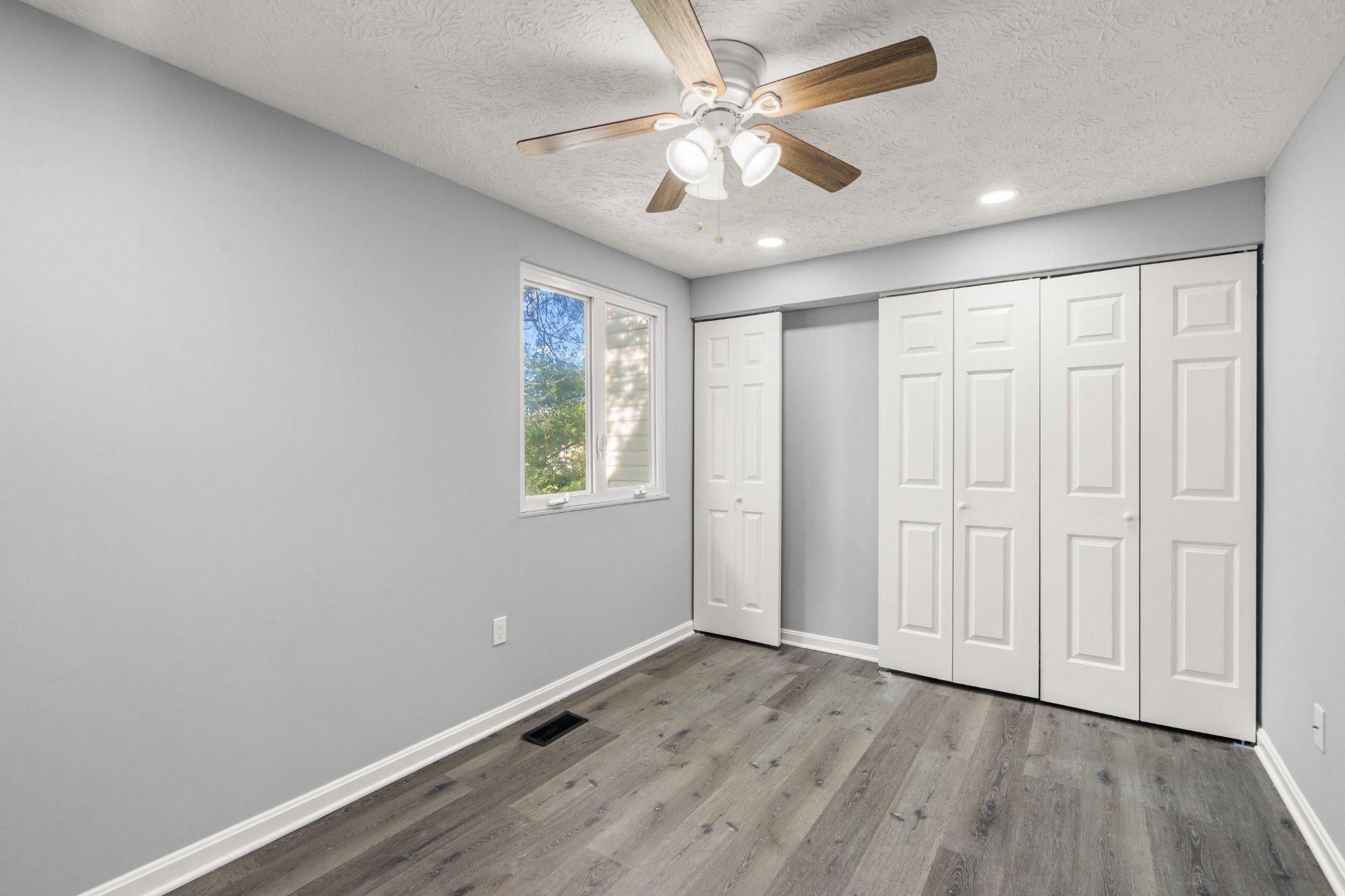MIDDLEBROOK COMMONS - Residential