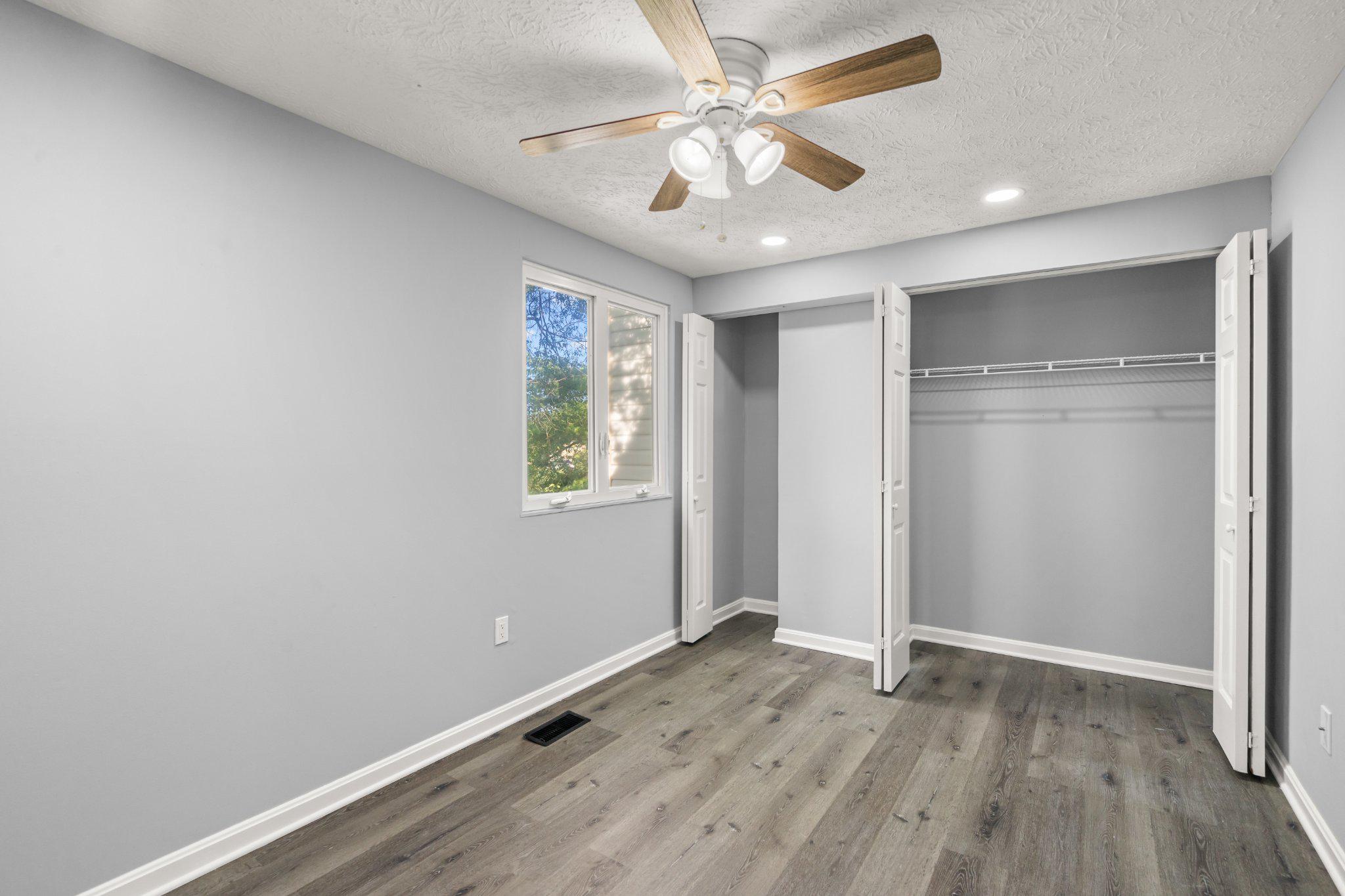 MIDDLEBROOK COMMONS - Residential
