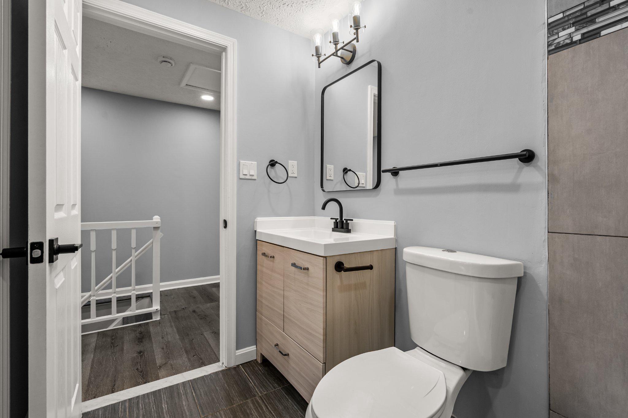 MIDDLEBROOK COMMONS - Residential