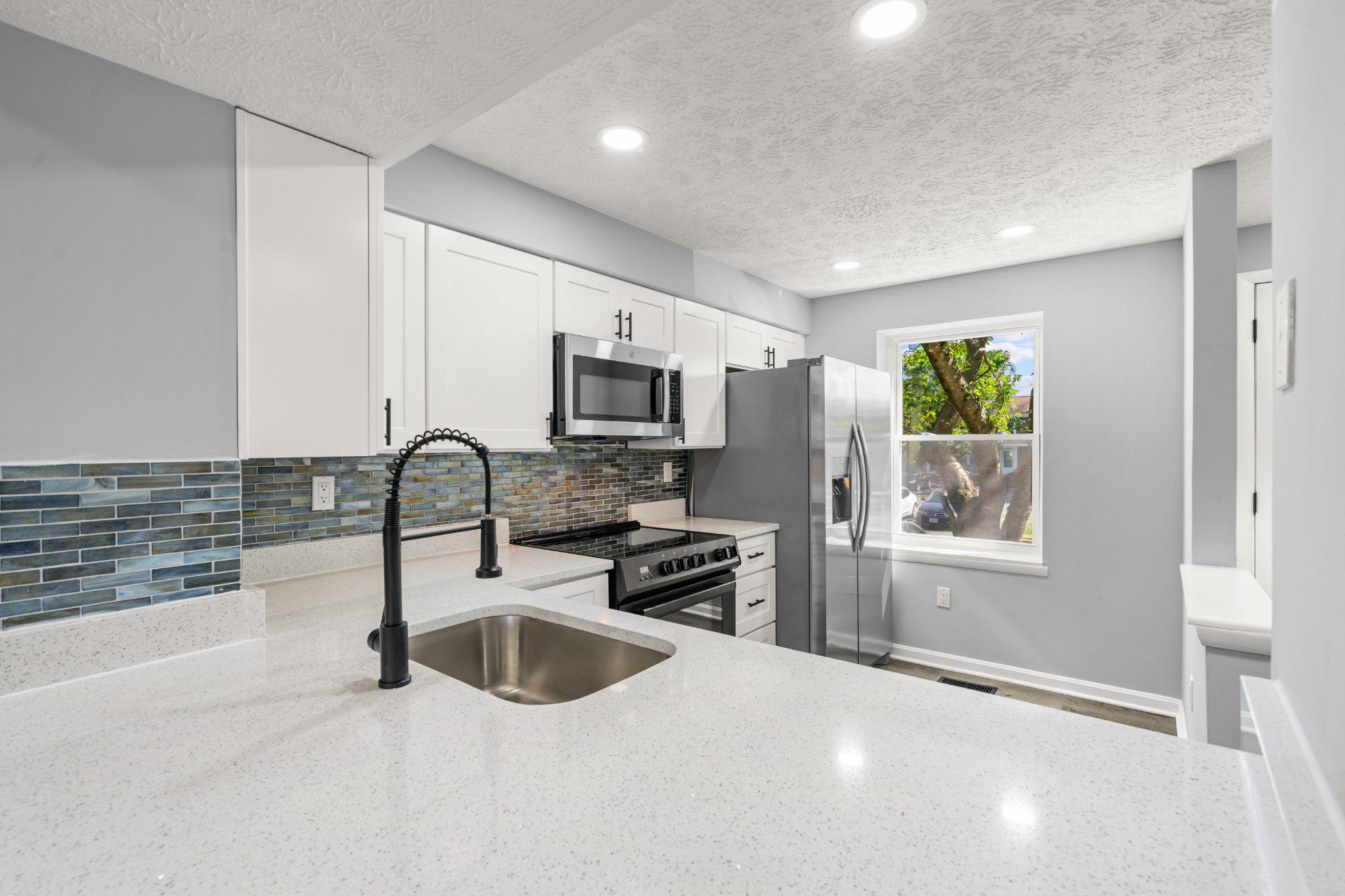 MIDDLEBROOK COMMONS - Residential
