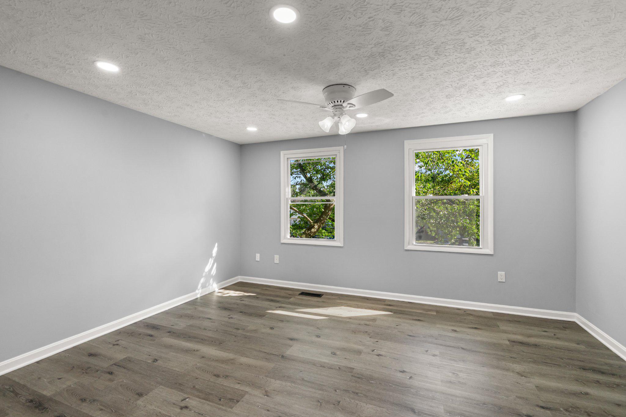 MIDDLEBROOK COMMONS - Residential