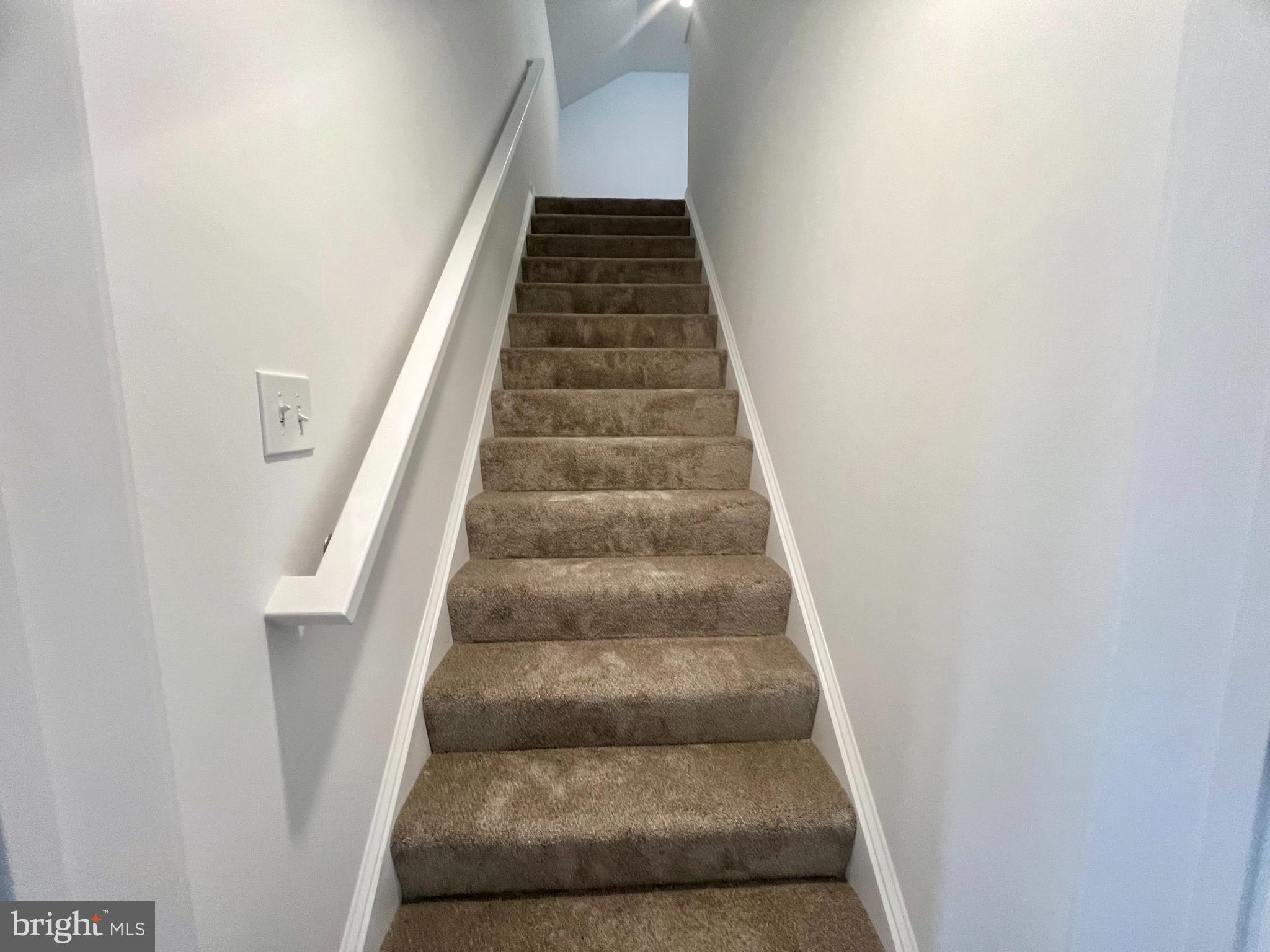 CARDINAL POINTE - Residential