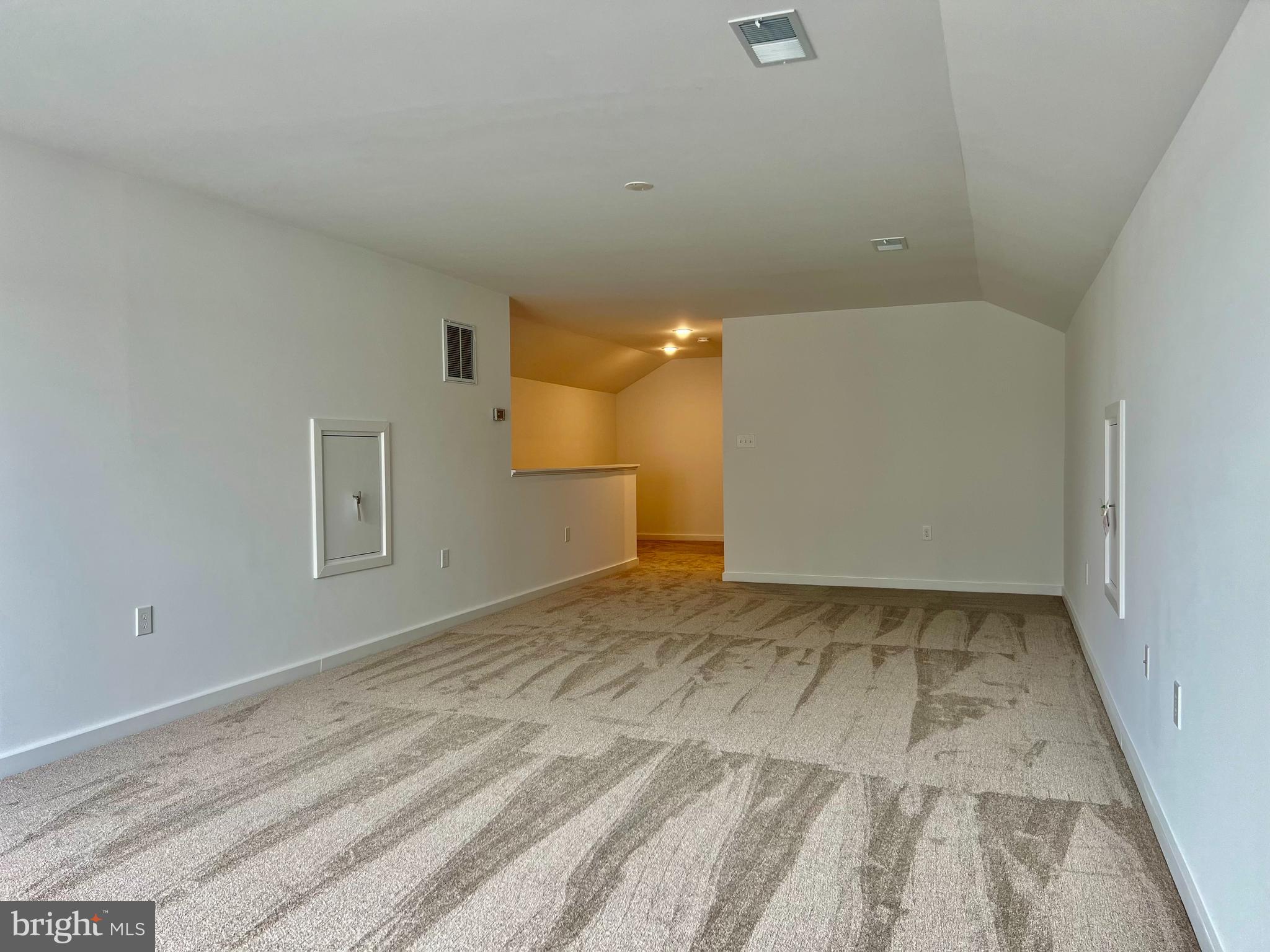 CARDINAL POINTE - Residential