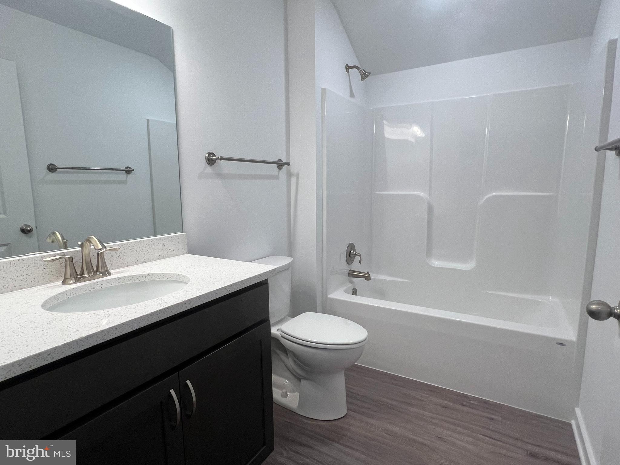 CARDINAL POINTE - Residential