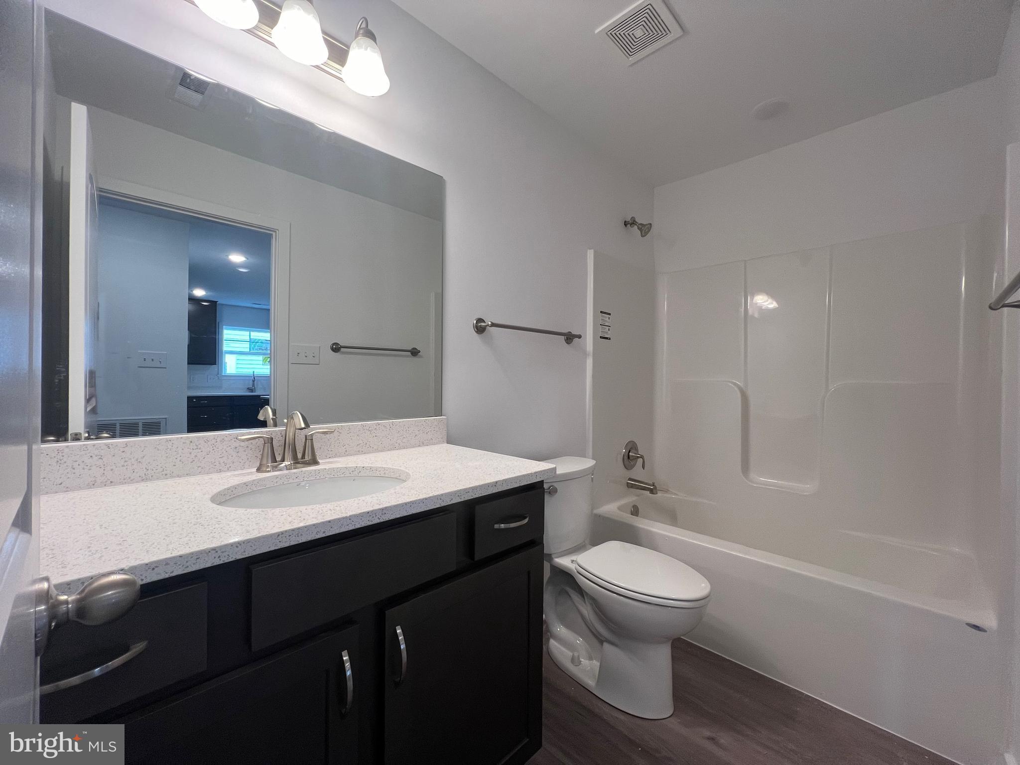 CARDINAL POINTE - Residential