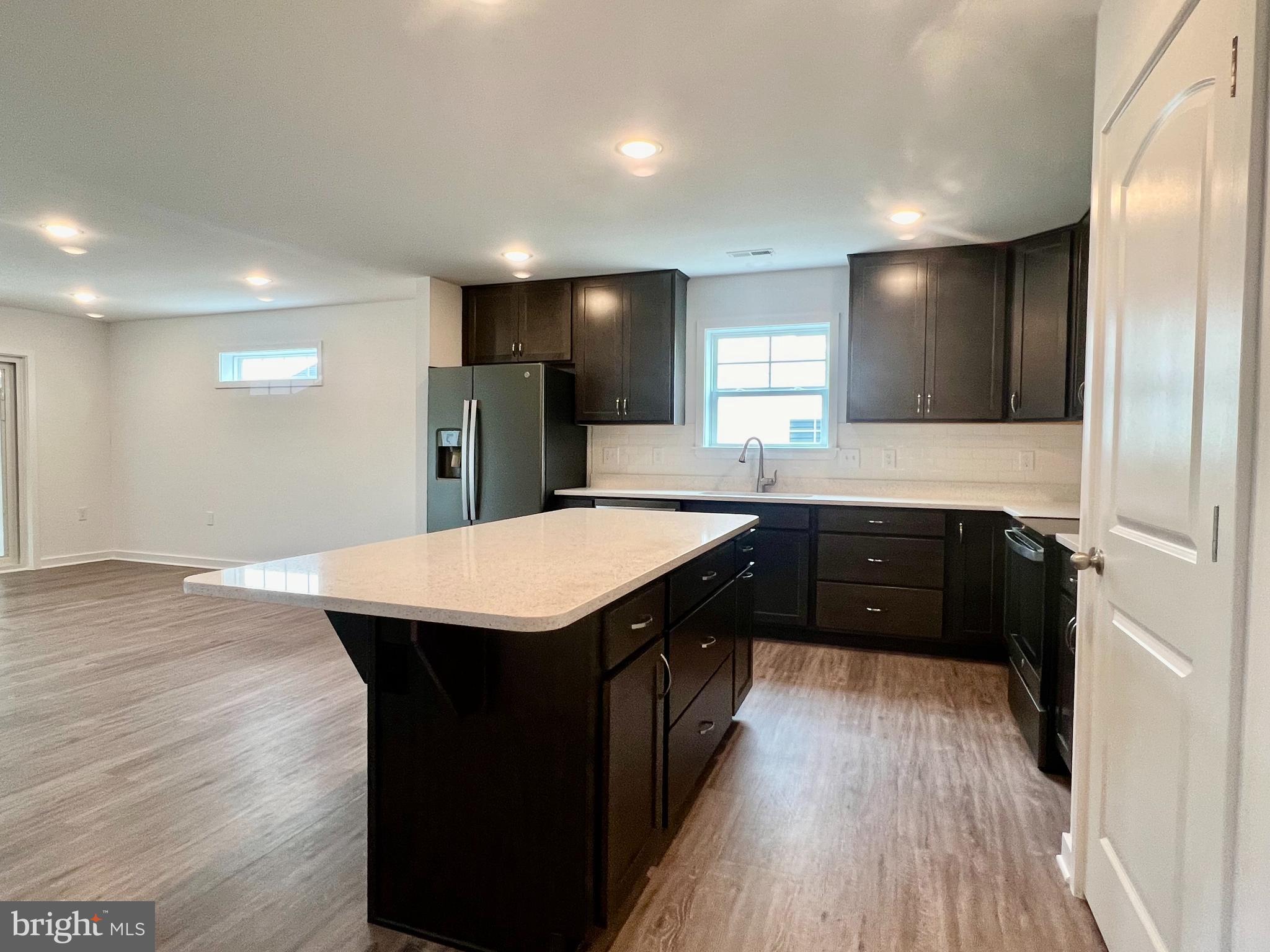 CARDINAL POINTE - Residential