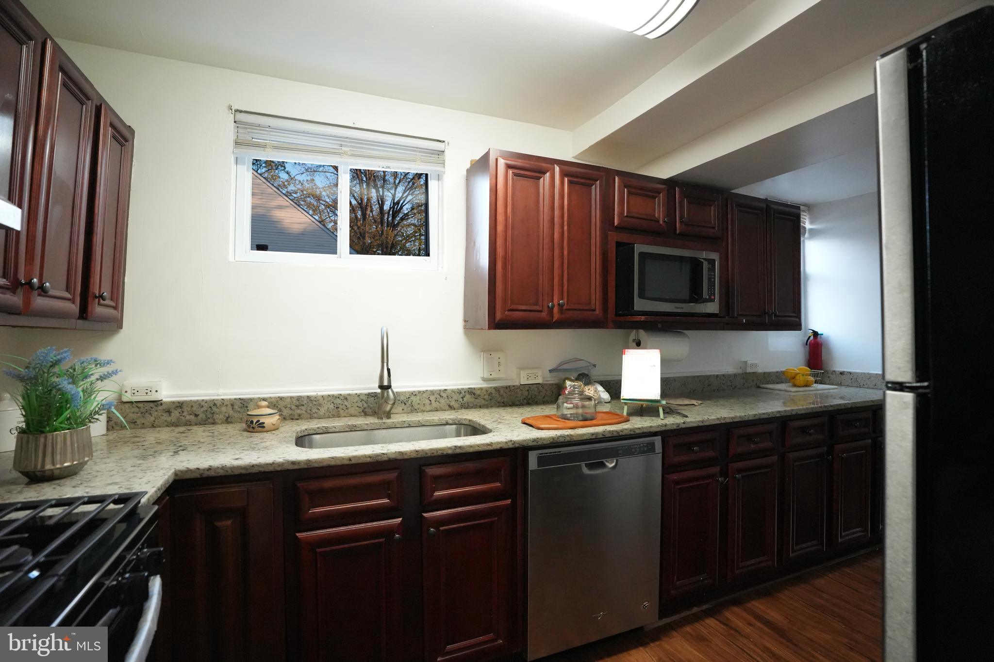 NAUCK GREEN VALLEY - Residential Lease