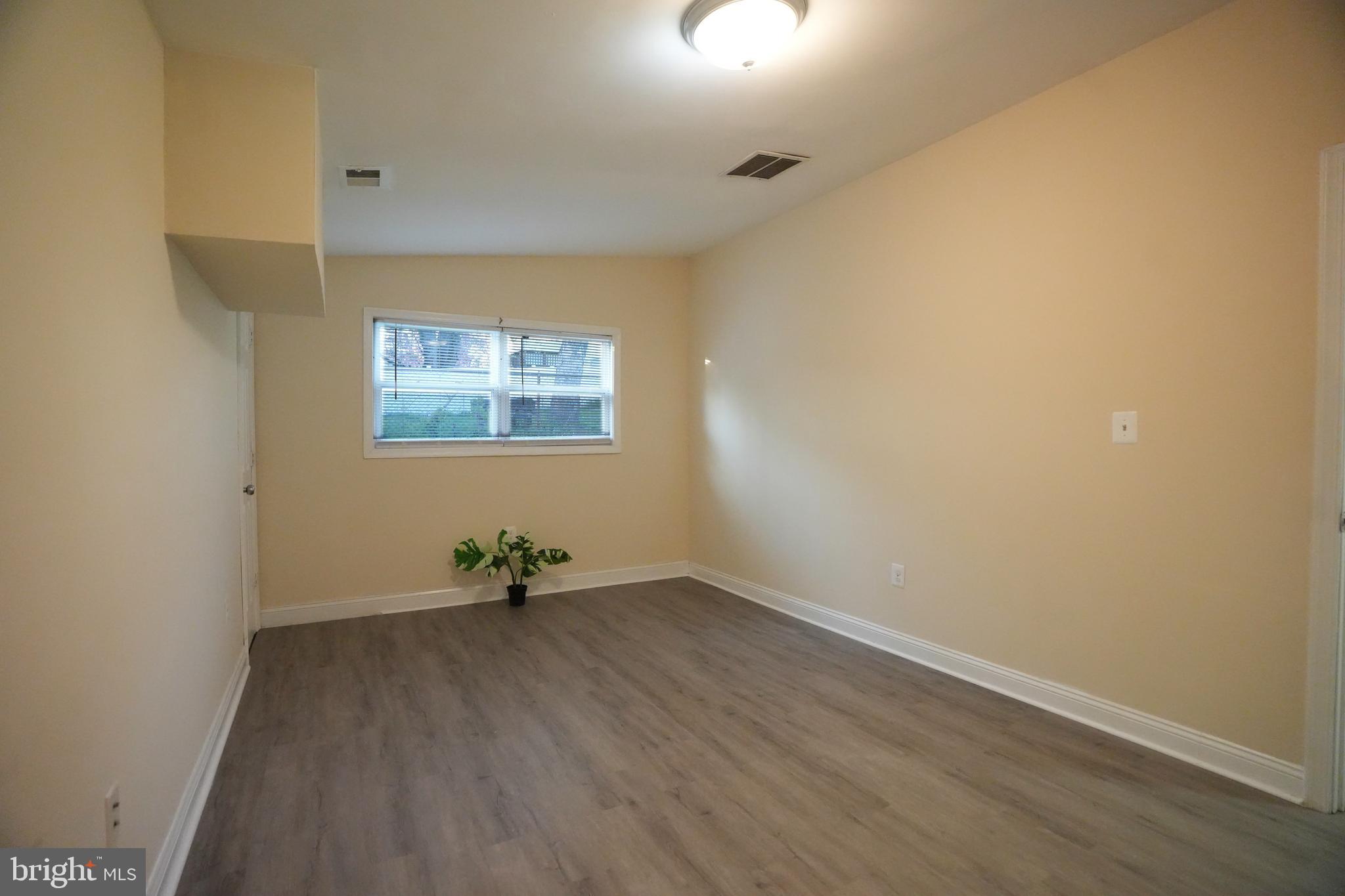 NAUCK GREEN VALLEY - Residential Lease