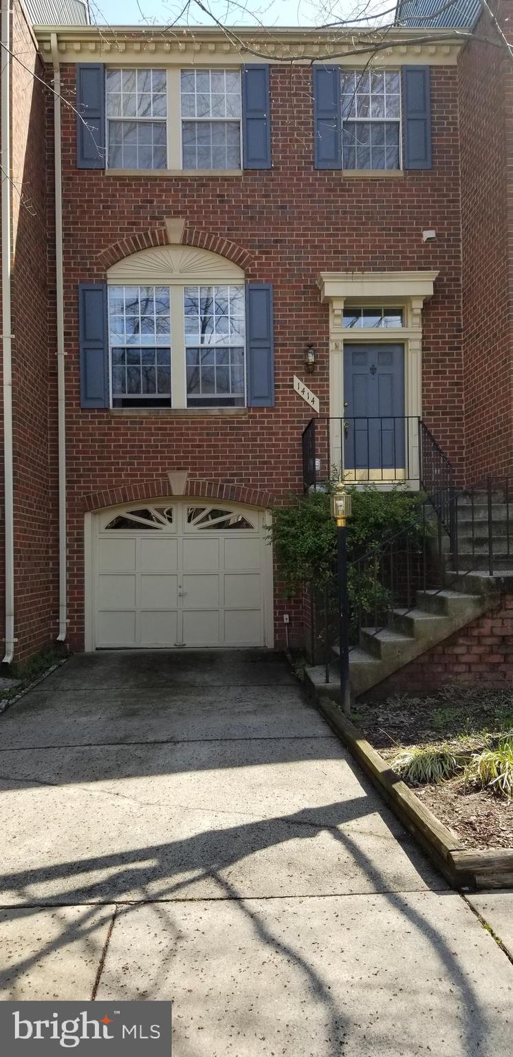 BALDWIN GROVE - Residential Lease