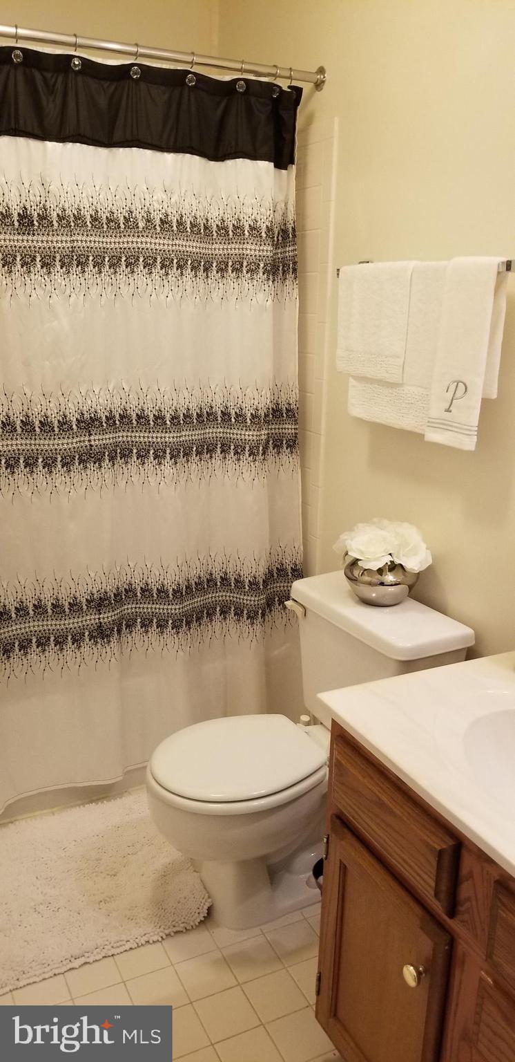 BALDWIN GROVE - Residential Lease