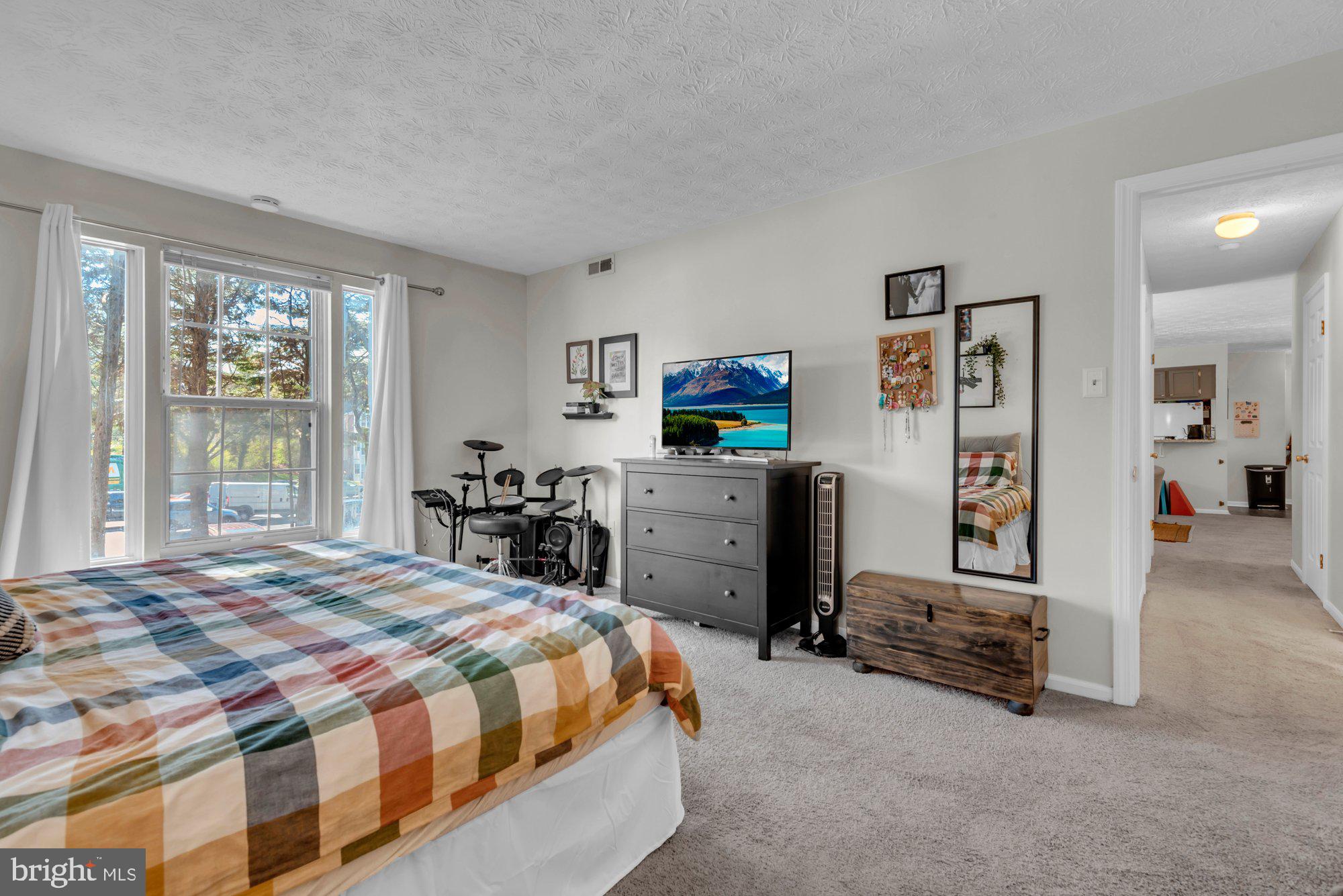 DEEP CREEK COMMONS - Residential
