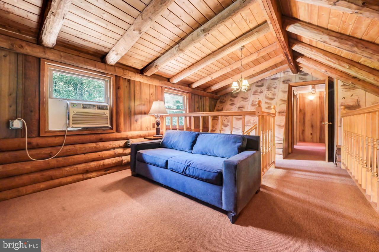 PLEASANT VALLEY ESTATES - Residential