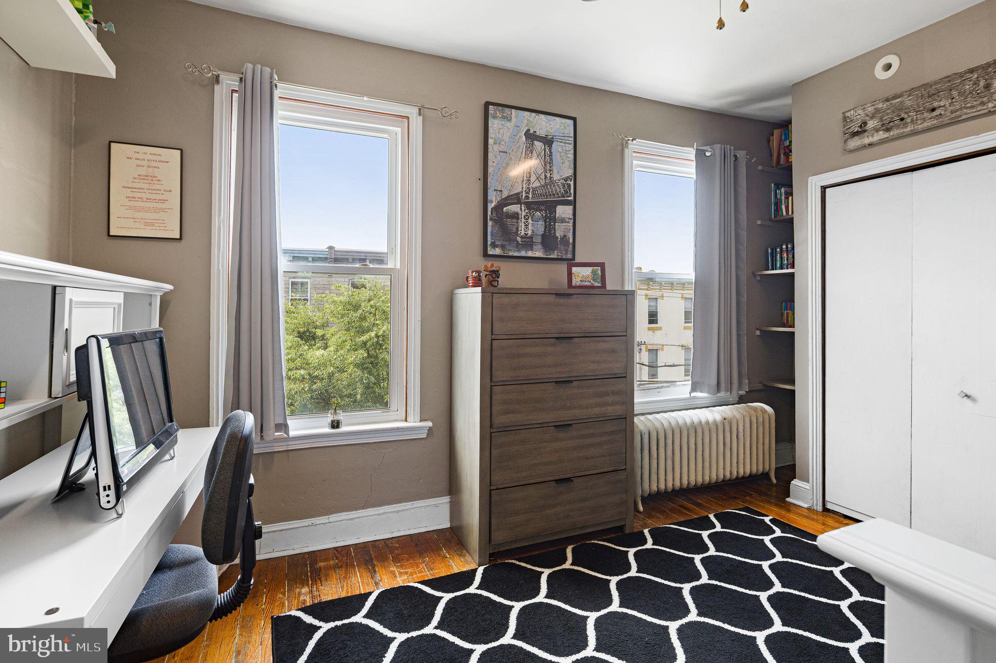 FAIRMOUNT - Residential