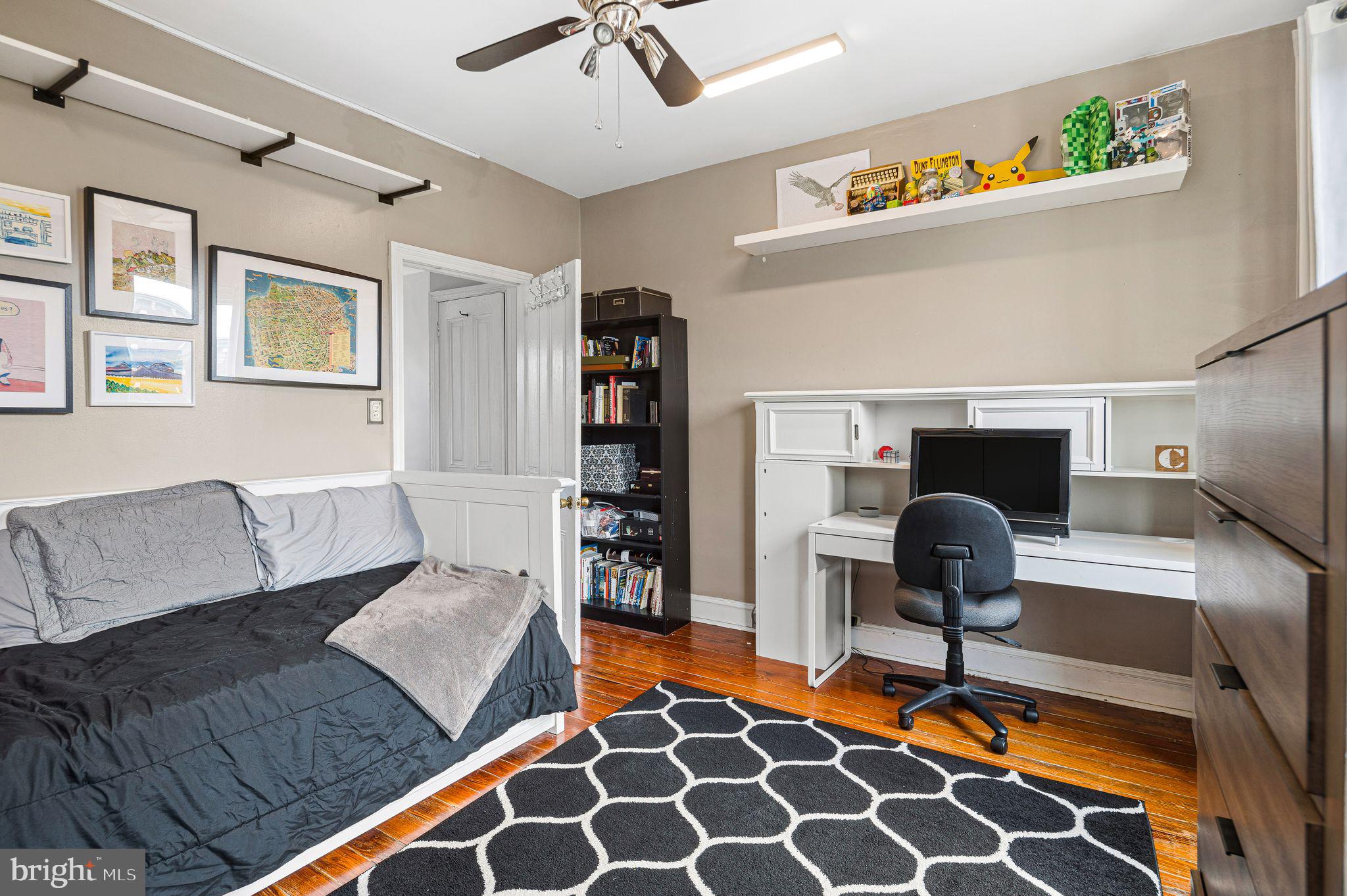 FAIRMOUNT - Residential