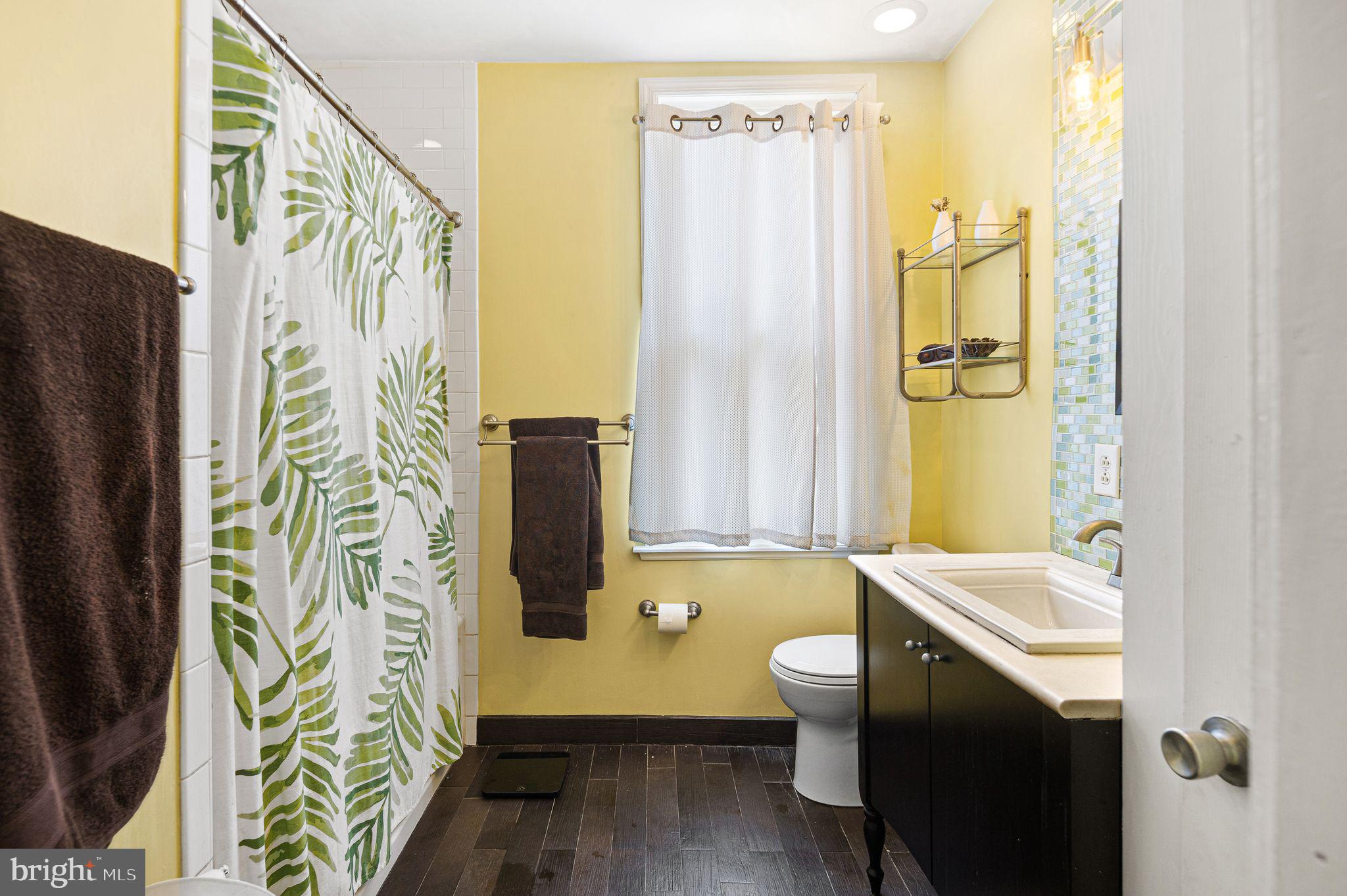 FAIRMOUNT - Residential