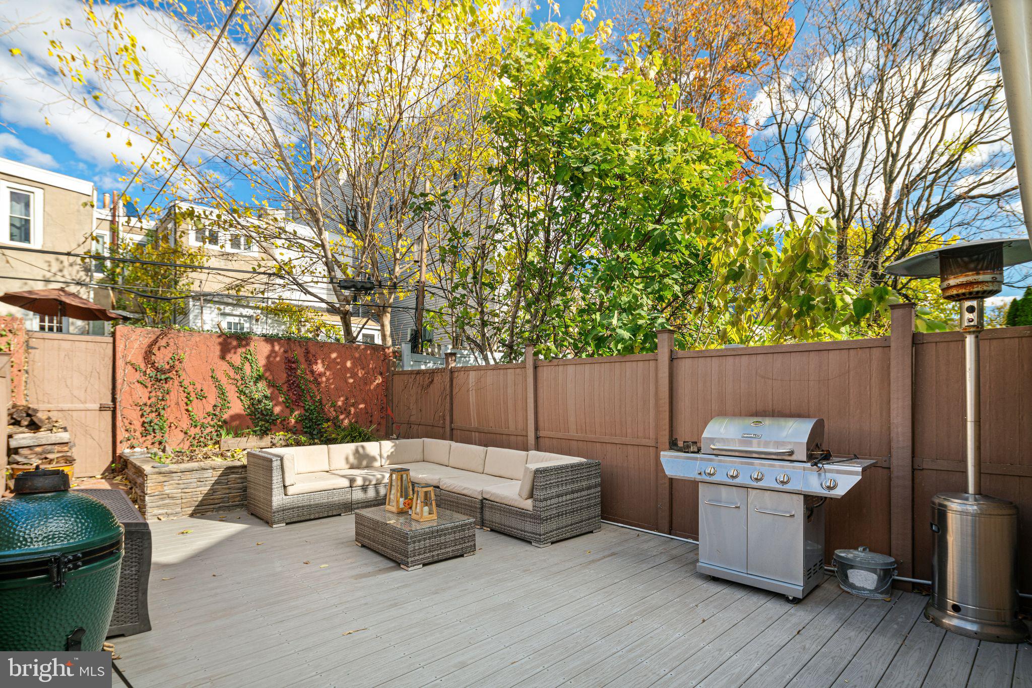 FAIRMOUNT - Residential